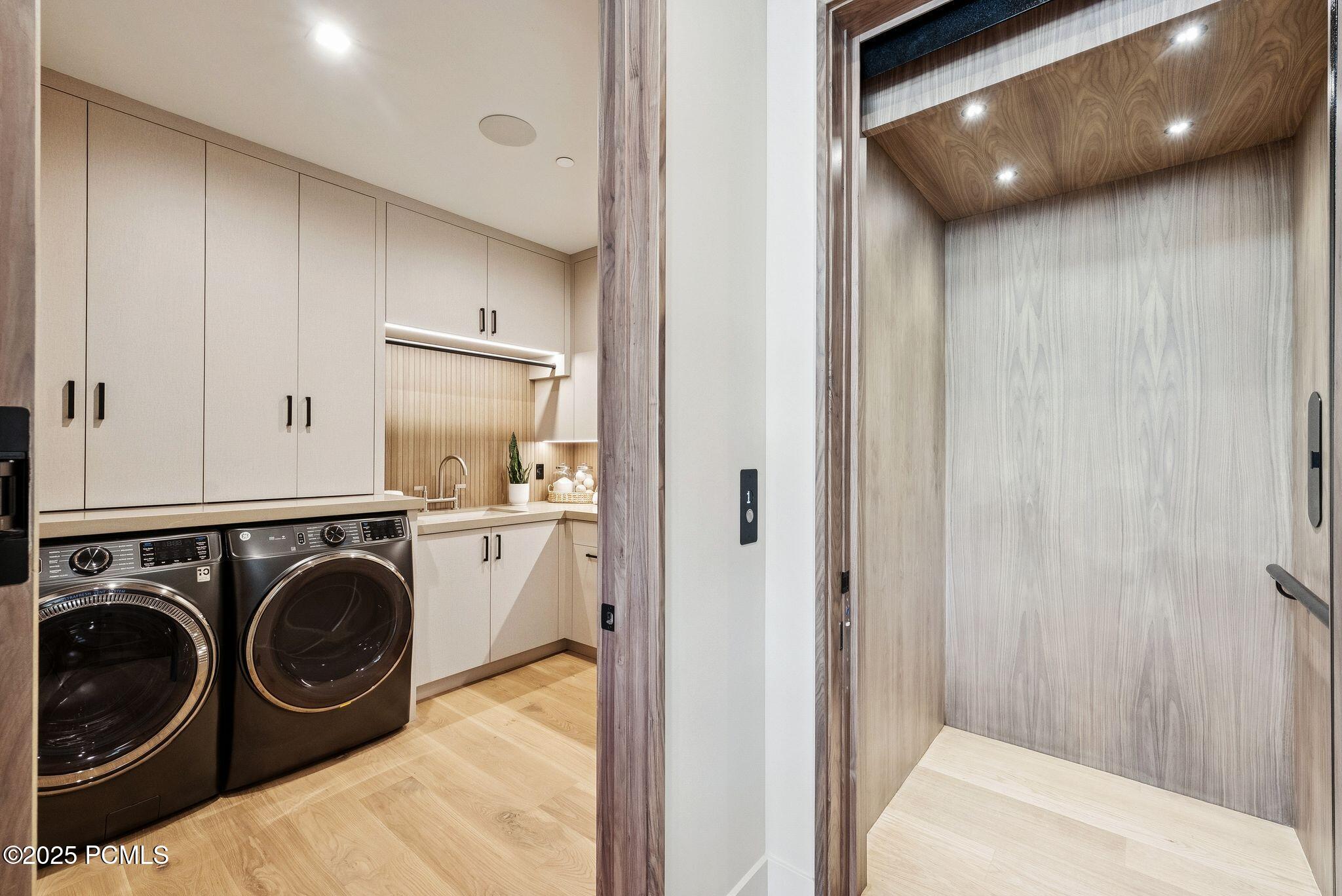 Heber City, Utah 84032, United States, 7 Bedrooms Bedrooms, ,9 BathroomsBathrooms,Residential,Active,4829