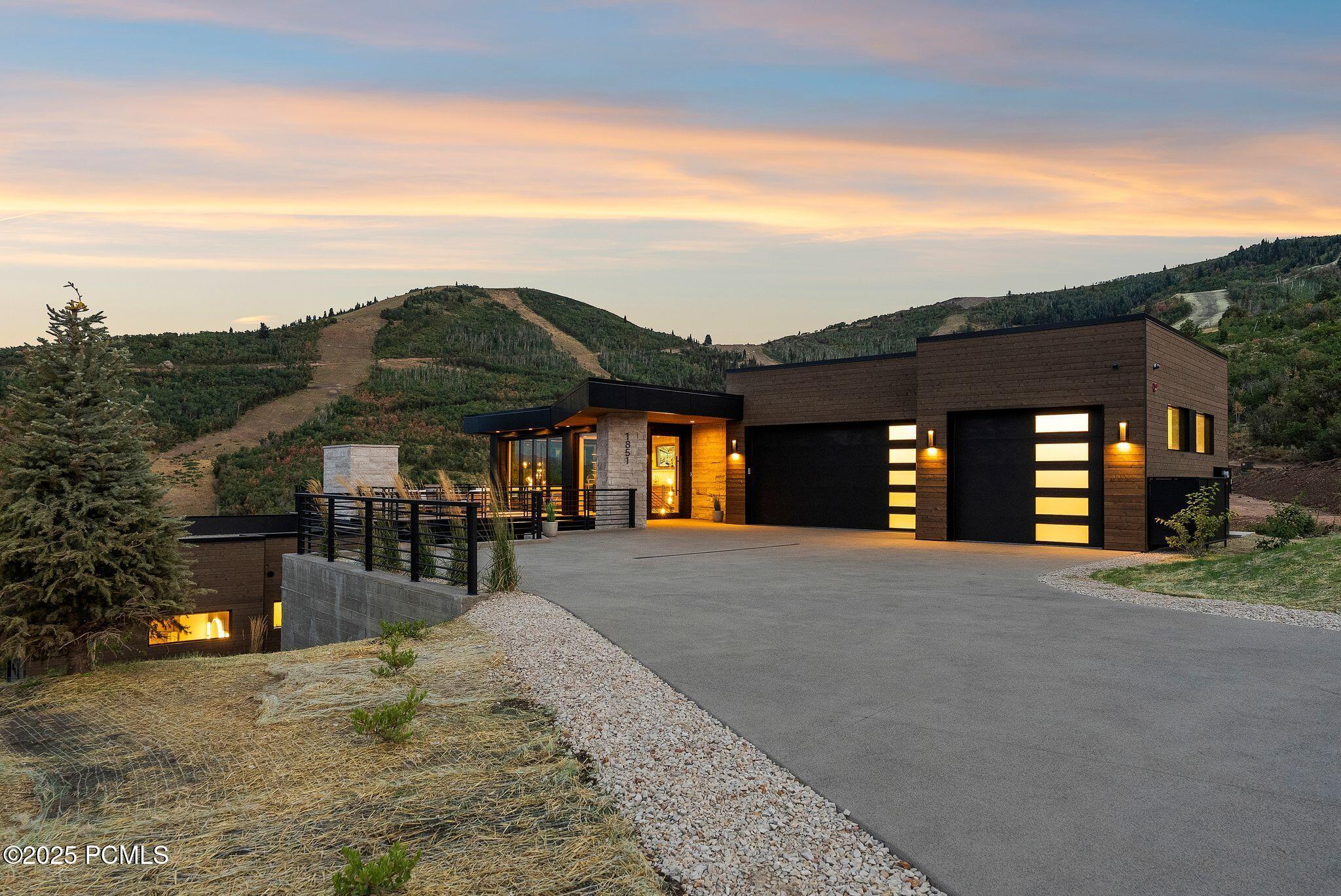 Heber City, Utah 84032, United States, 7 Bedrooms Bedrooms, ,9 BathroomsBathrooms,Residential,Active,4829