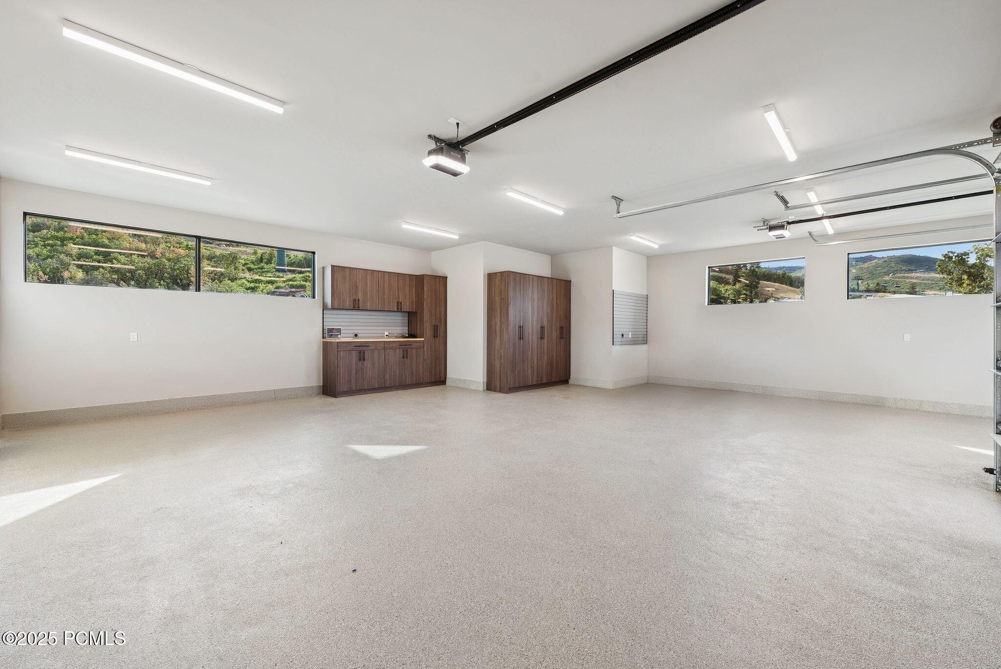 Heber City, Utah 84032, United States, 7 Bedrooms Bedrooms, ,9 BathroomsBathrooms,Residential,Active,4829