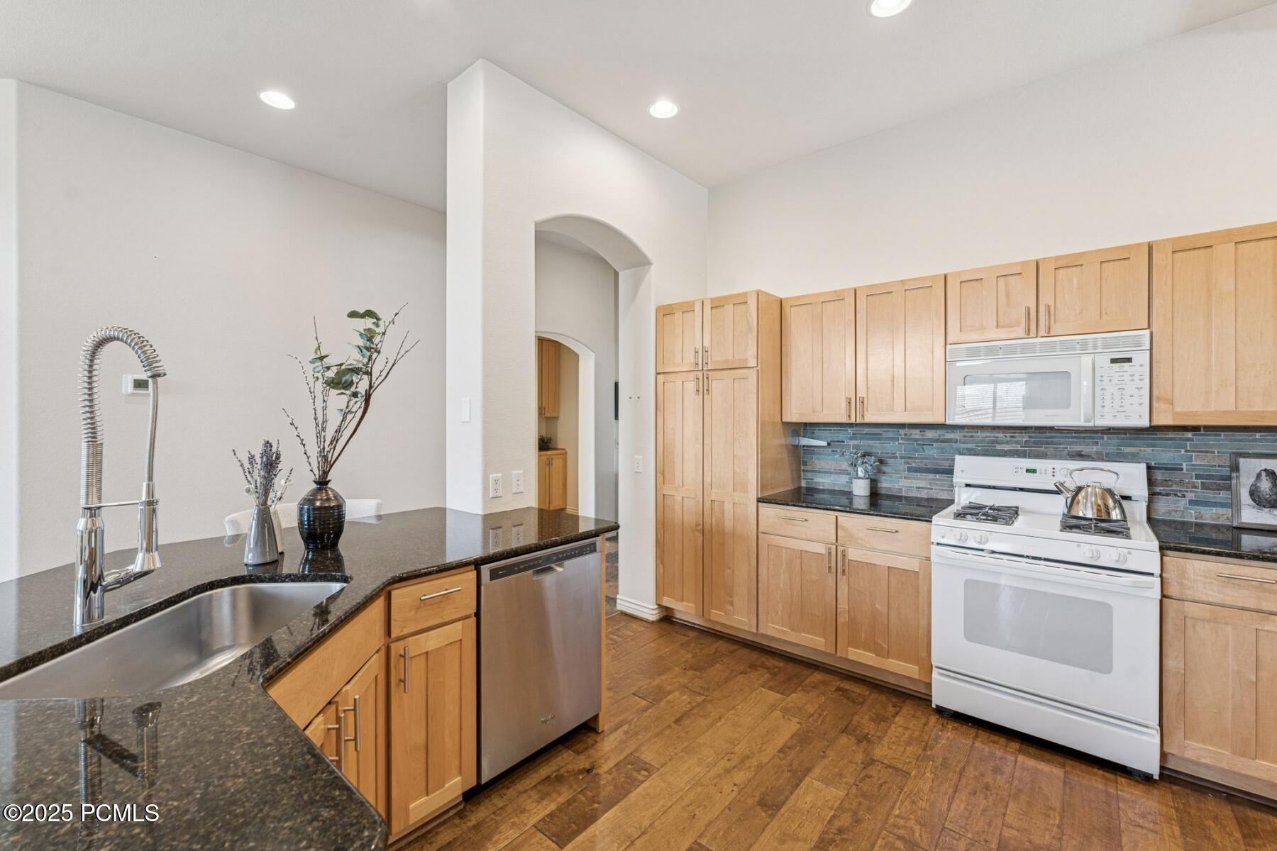 Park City, Utah 84098, United States, 4 Bedrooms Bedrooms, ,3 BathroomsBathrooms,Residential,Active,239757