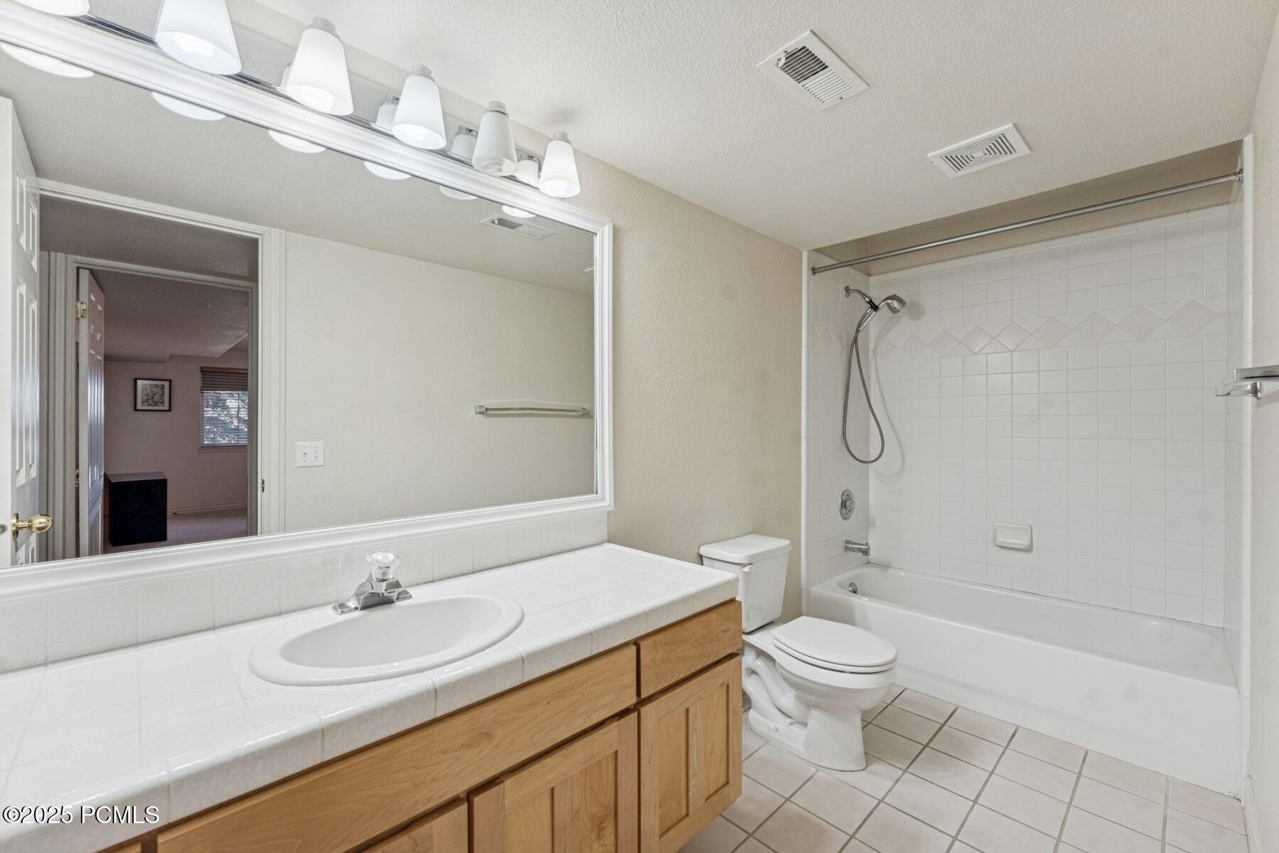 Park City, Utah 84098, United States, 4 Bedrooms Bedrooms, ,3 BathroomsBathrooms,Residential,Active,239757