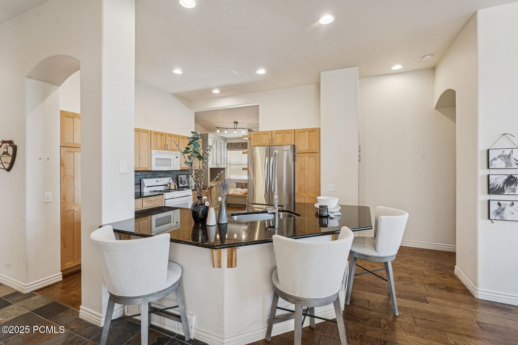 Park City, Utah 84098, United States, 4 Bedrooms Bedrooms, ,3 BathroomsBathrooms,Residential,Active,239757