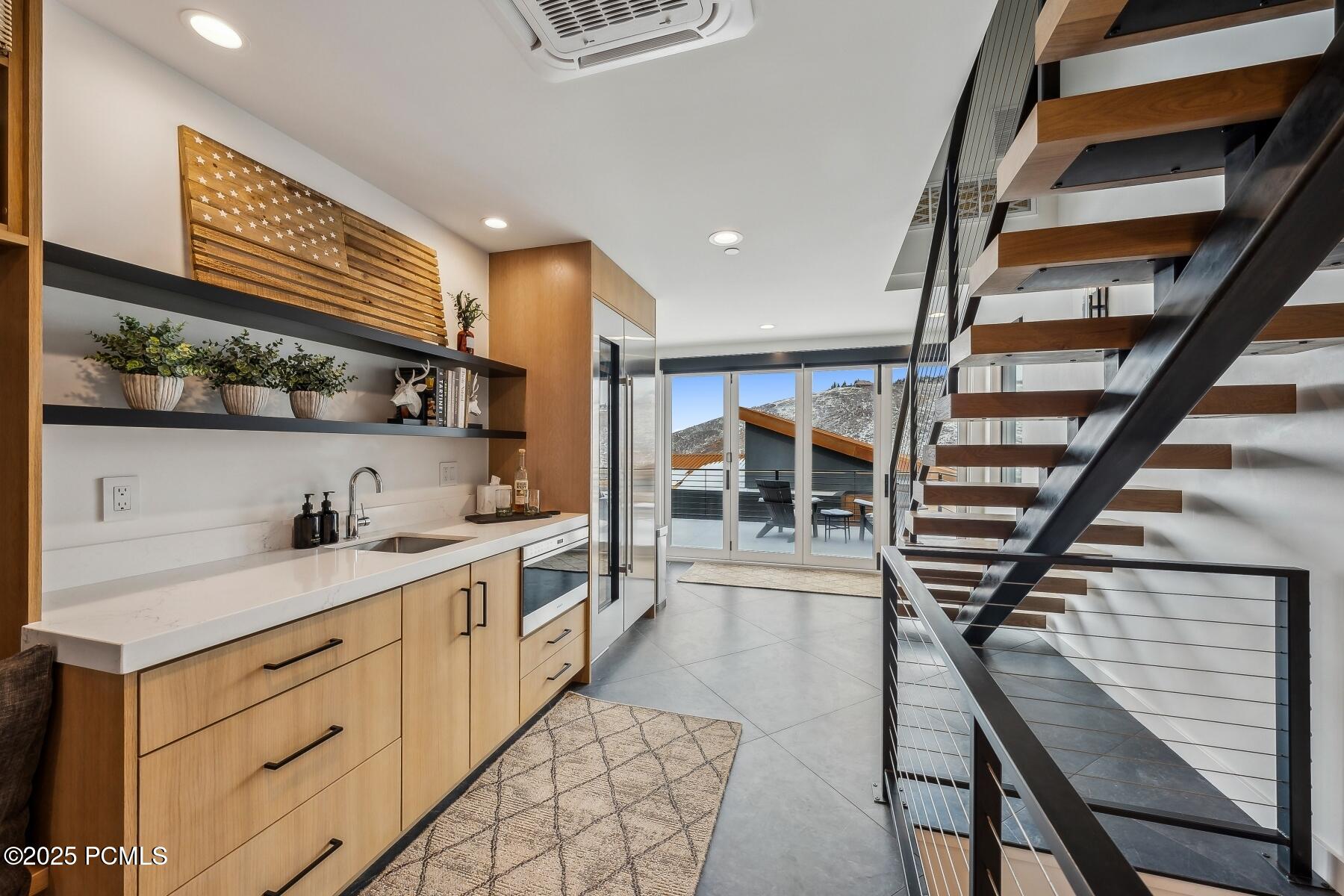 Park City, Utah 84060, United States, 4 Bedrooms Bedrooms, ,5 BathroomsBathrooms,Residential,Active,25089