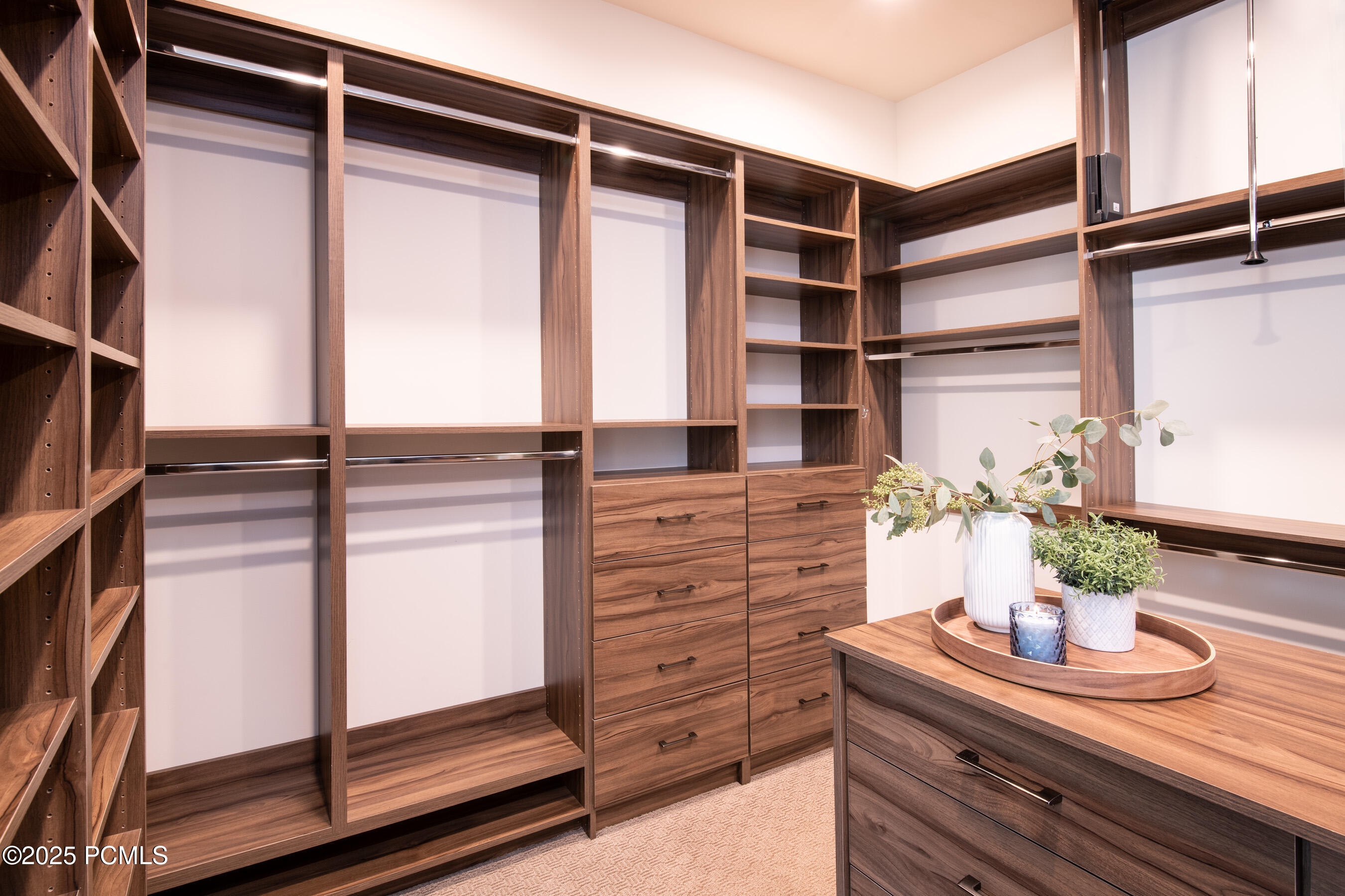 Park City, Utah 84098, United States, 7 Bedrooms Bedrooms, ,8 BathroomsBathrooms,Residential,Active,225631