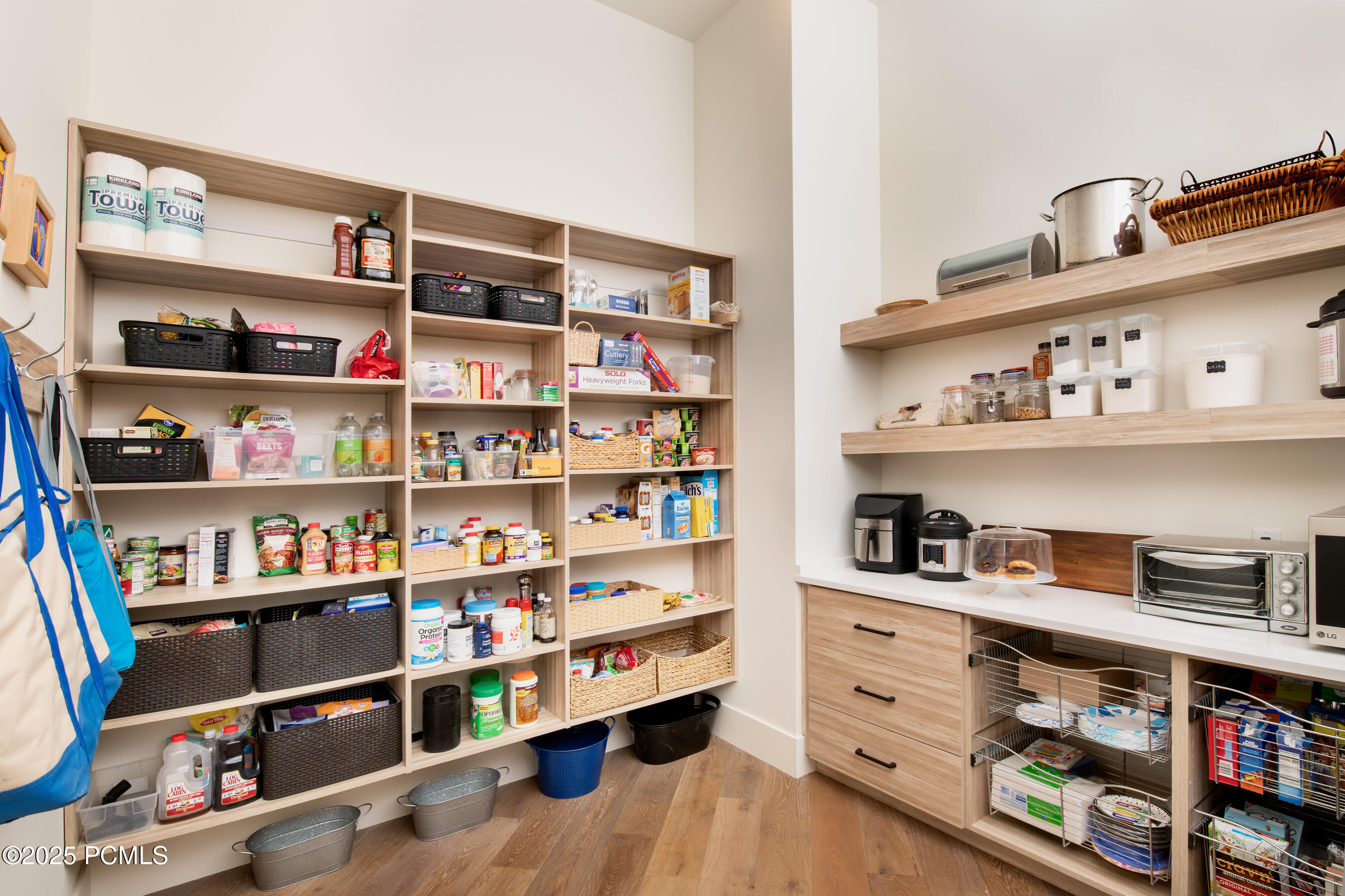 Park City, Utah 84098, United States, 7 Bedrooms Bedrooms, ,8 BathroomsBathrooms,Residential,Active,225631