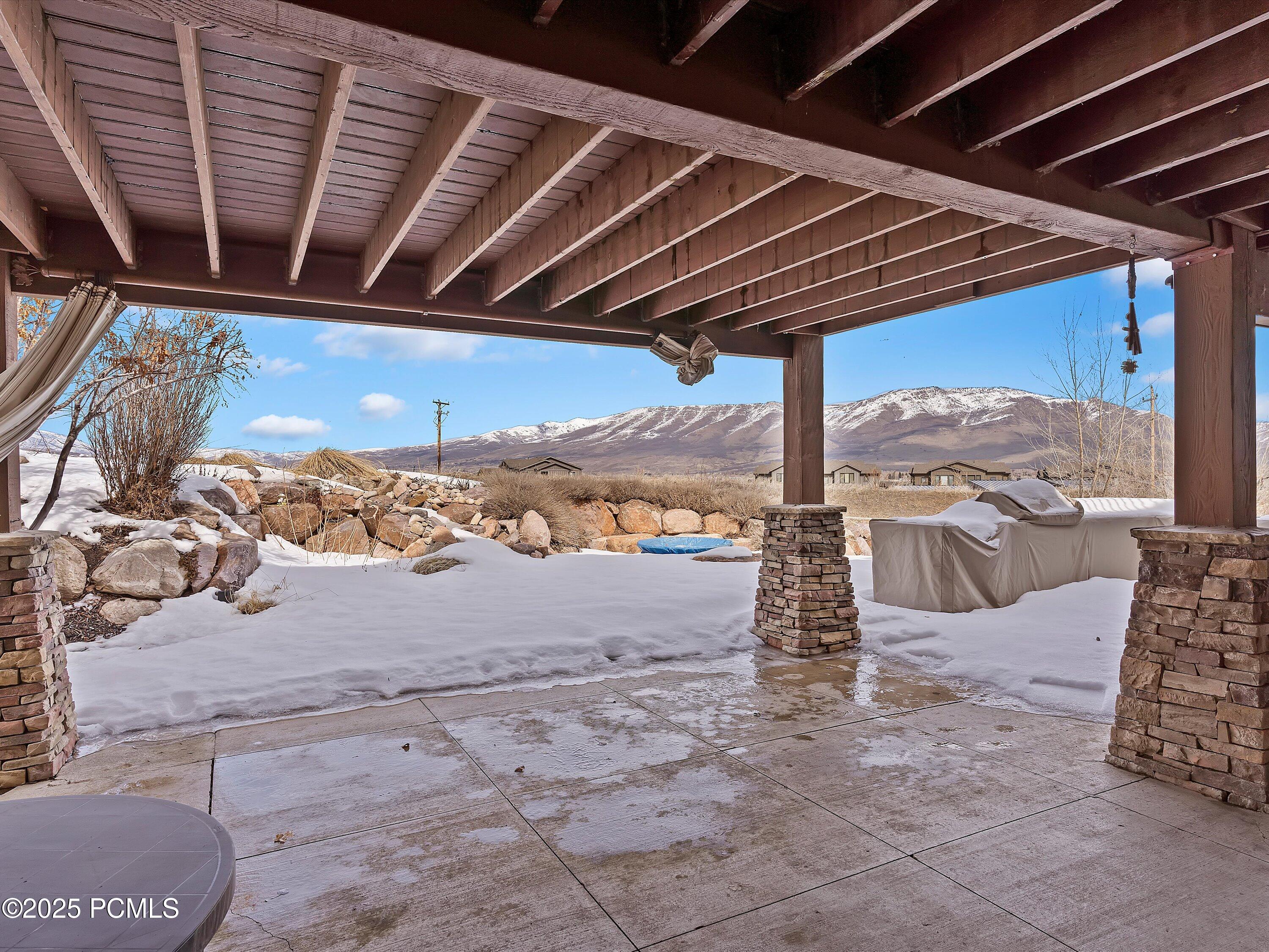 946 S Meadowlark Lane, Huntsville, Utah image 44
