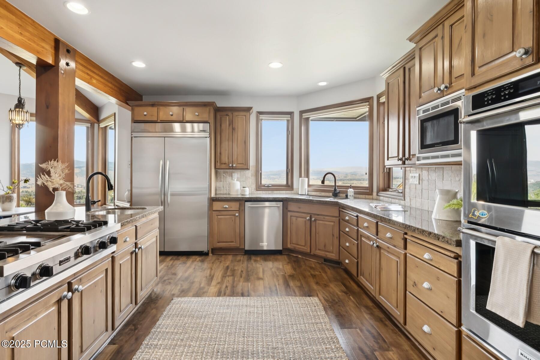 Park City, Utah 84098, United States, 6 Bedrooms Bedrooms, ,7 BathroomsBathrooms,Residential,Active,182455