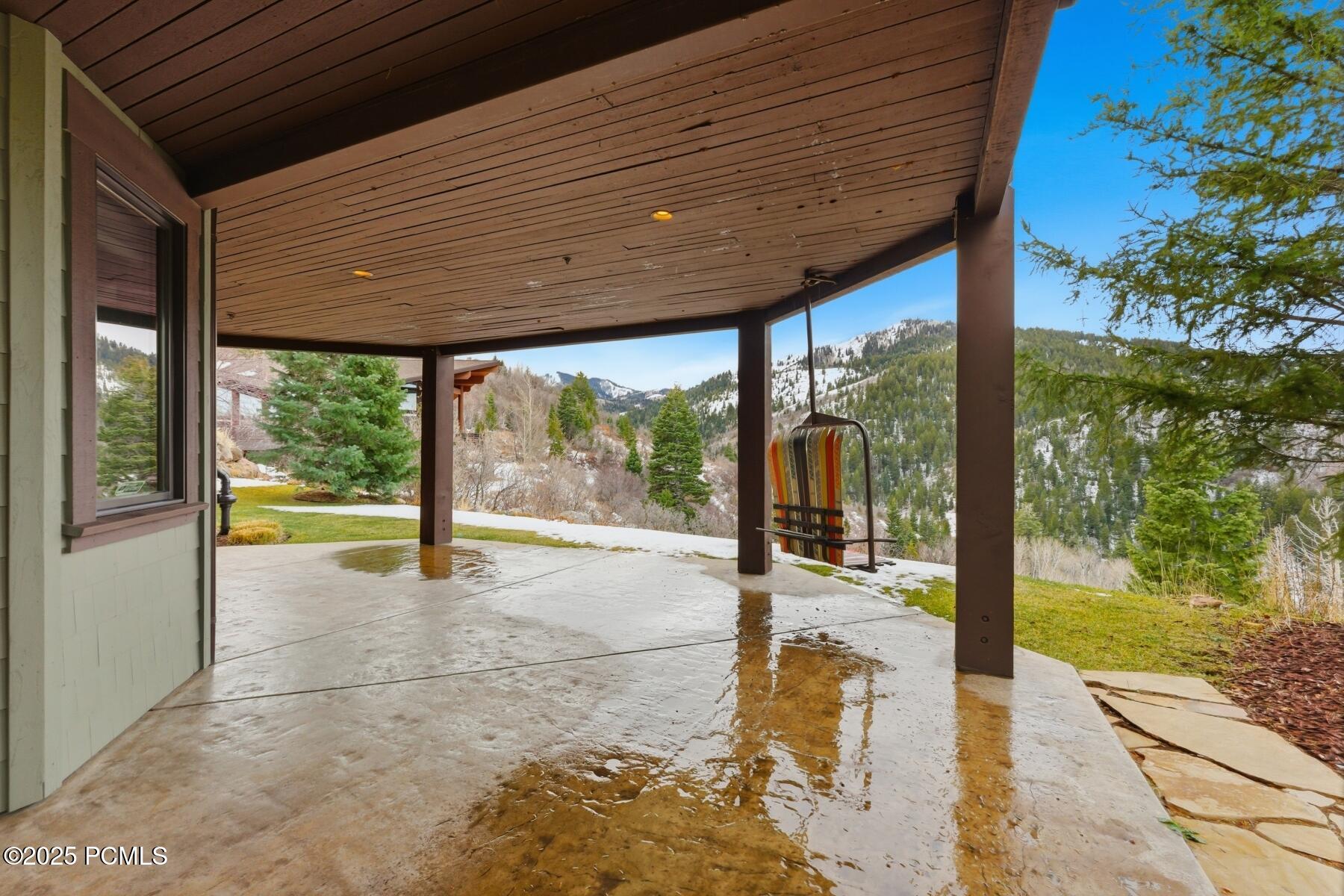 Park City, Utah 84098, United States, 4 Bedrooms Bedrooms, ,4 BathroomsBathrooms,Residential,Active,256220