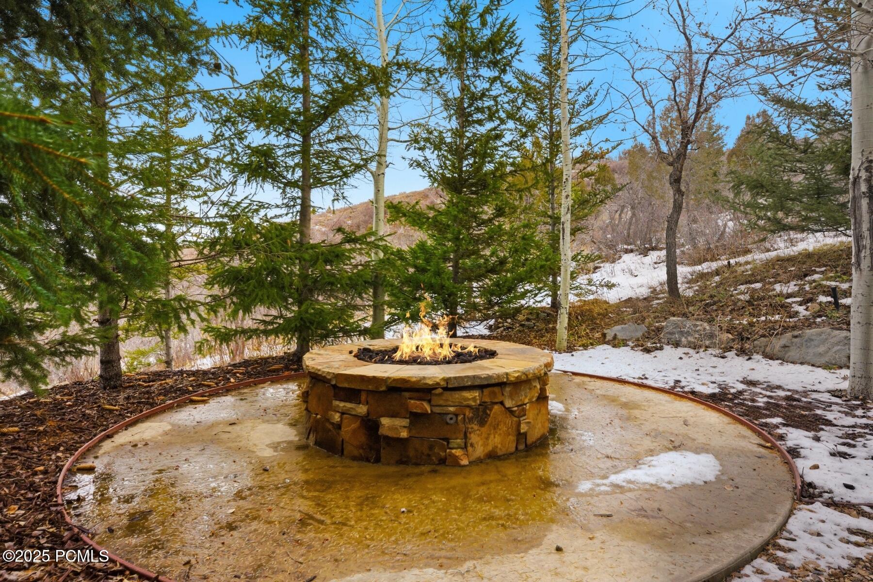 Park City, Utah 84098, United States, 4 Bedrooms Bedrooms, ,4 BathroomsBathrooms,Residential,Active,256220