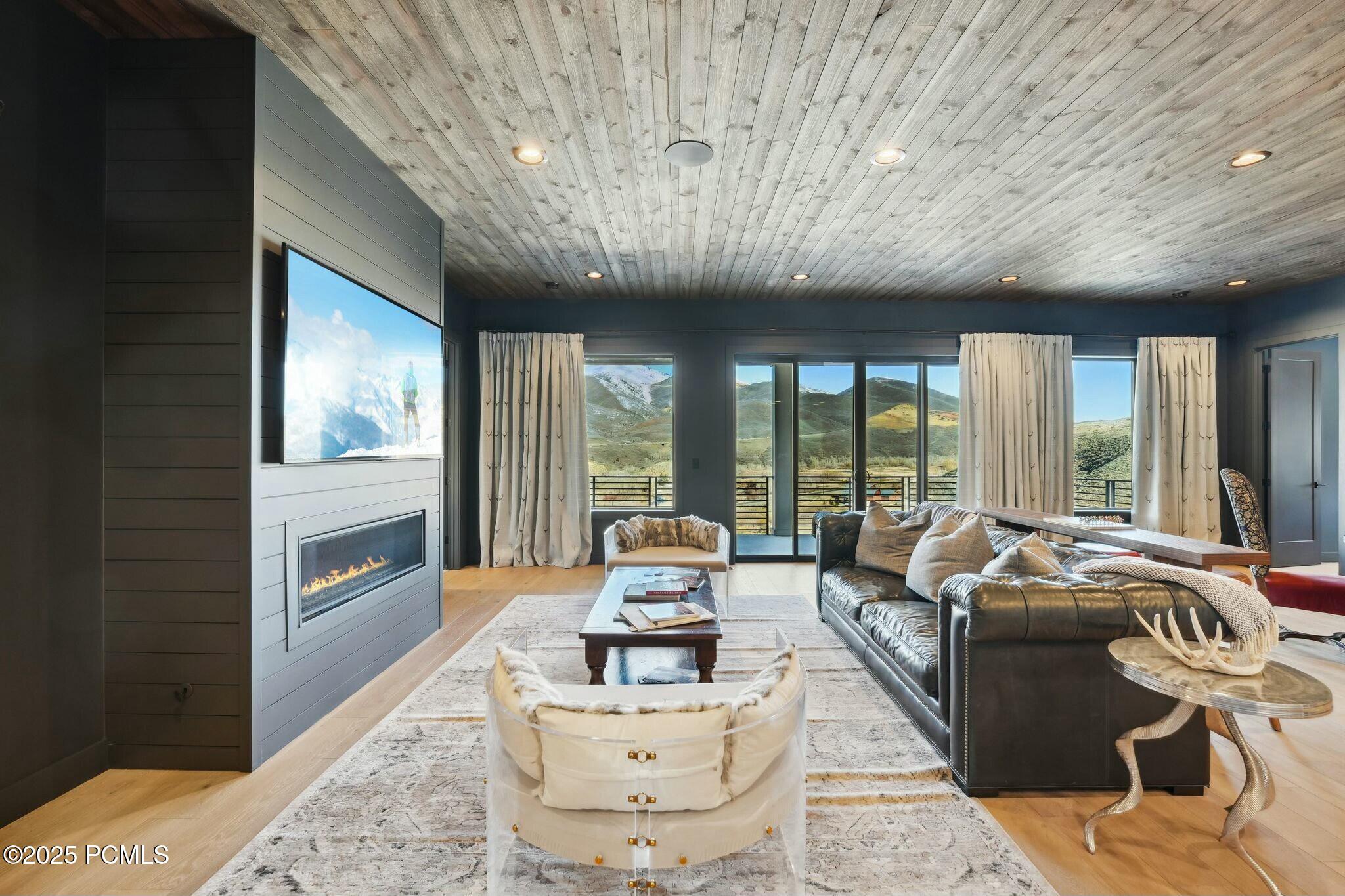 5329 N Lauralwood Street, Heber City, Utah image 39