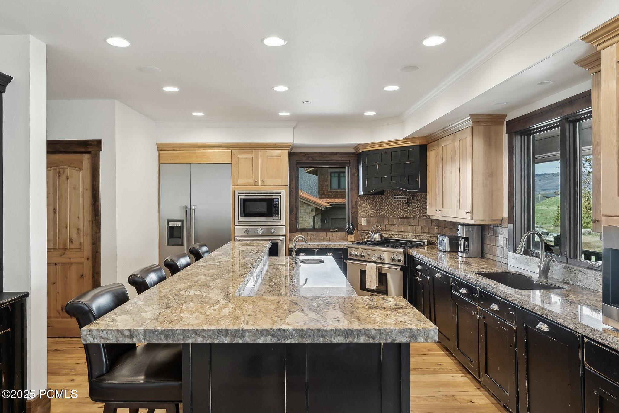 2052 Saddlehorn Drive, Park City, Utah image 13