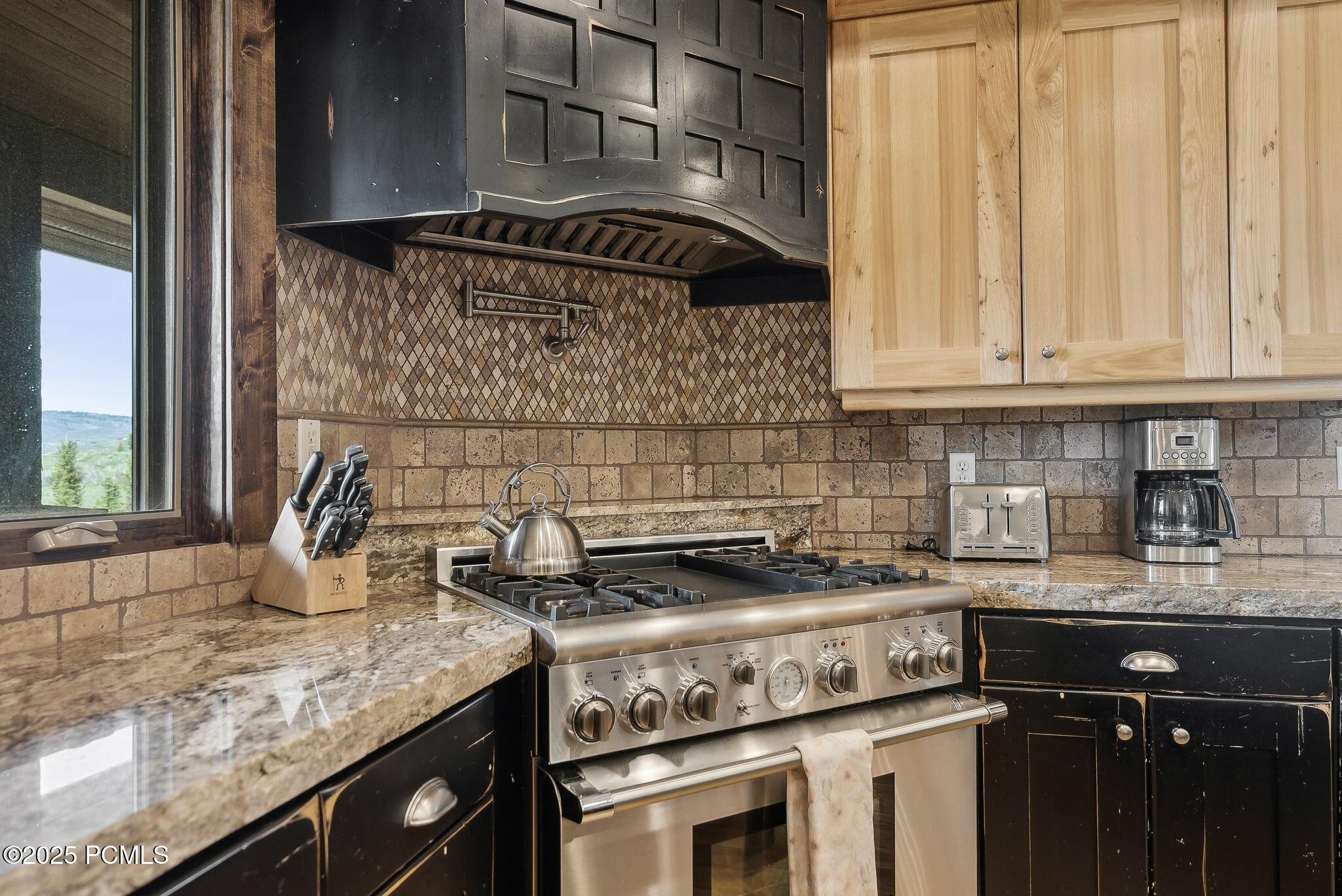2052 Saddlehorn Drive, Park City, Utah image 14