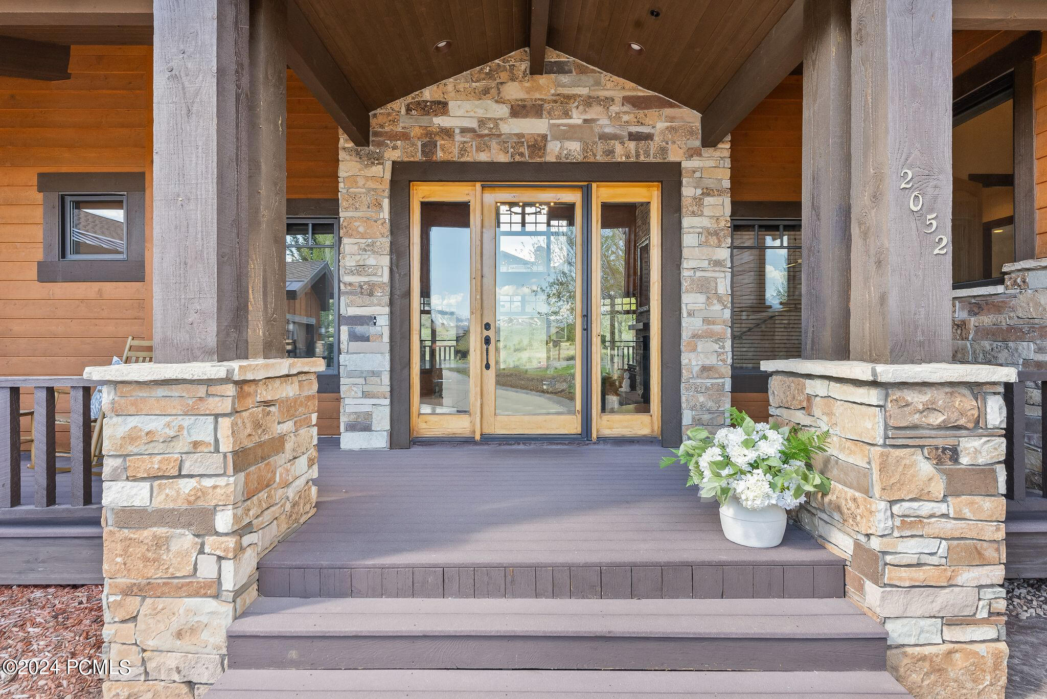2052 Saddlehorn Drive, Park City, Utah image 5