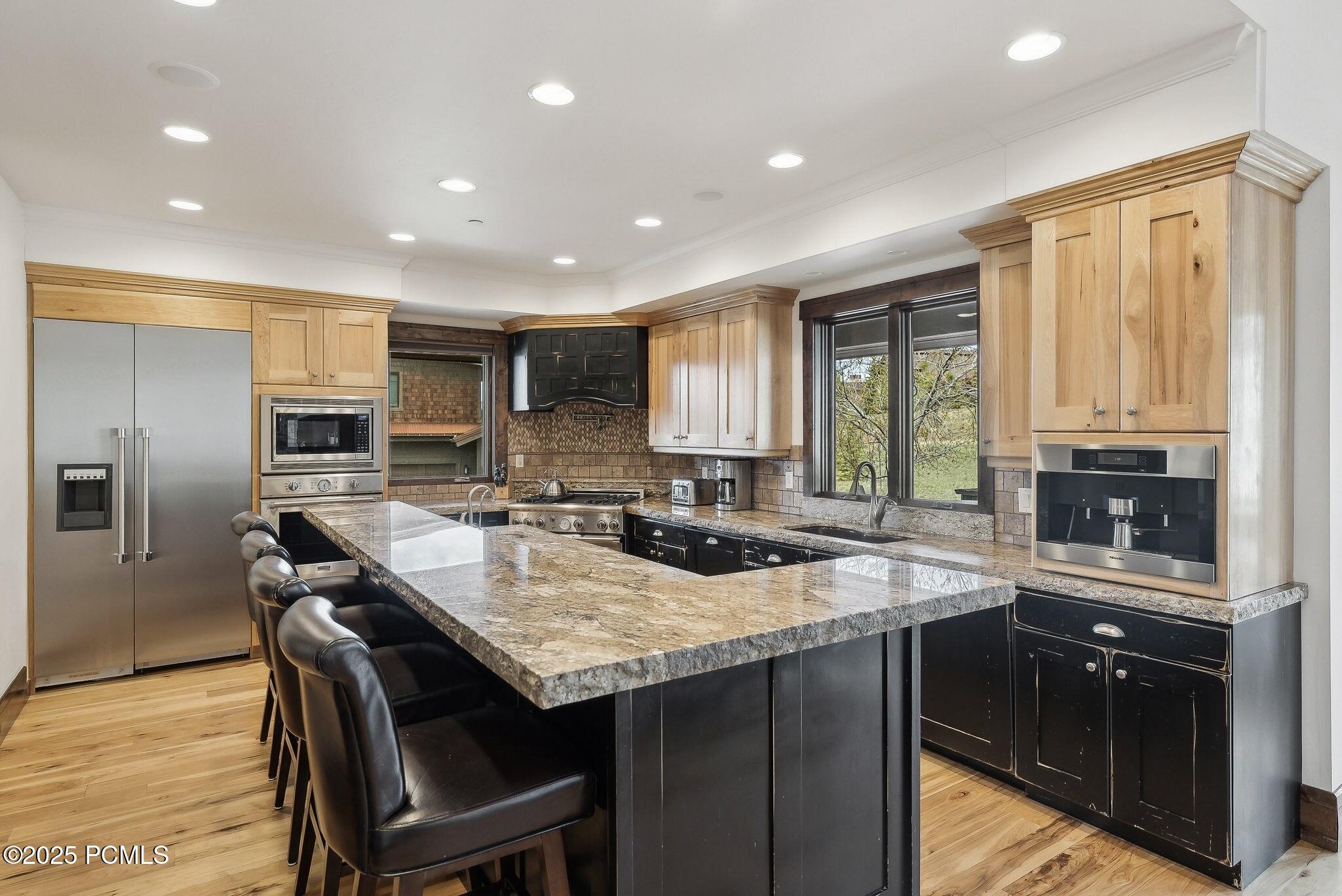 2052 Saddlehorn Drive, Park City, Utah image 16