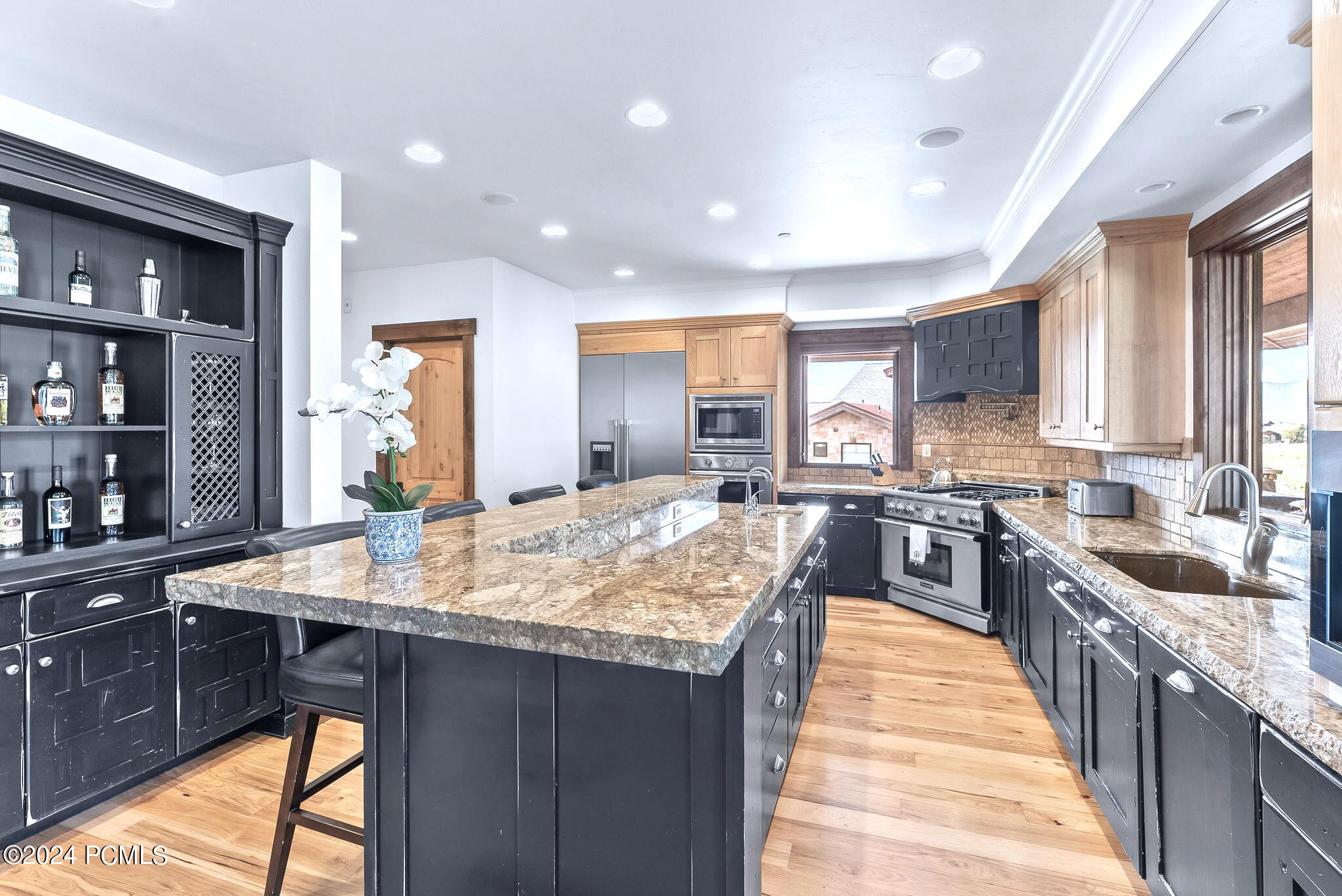 2052 Saddlehorn Drive, Park City, Utah image 12