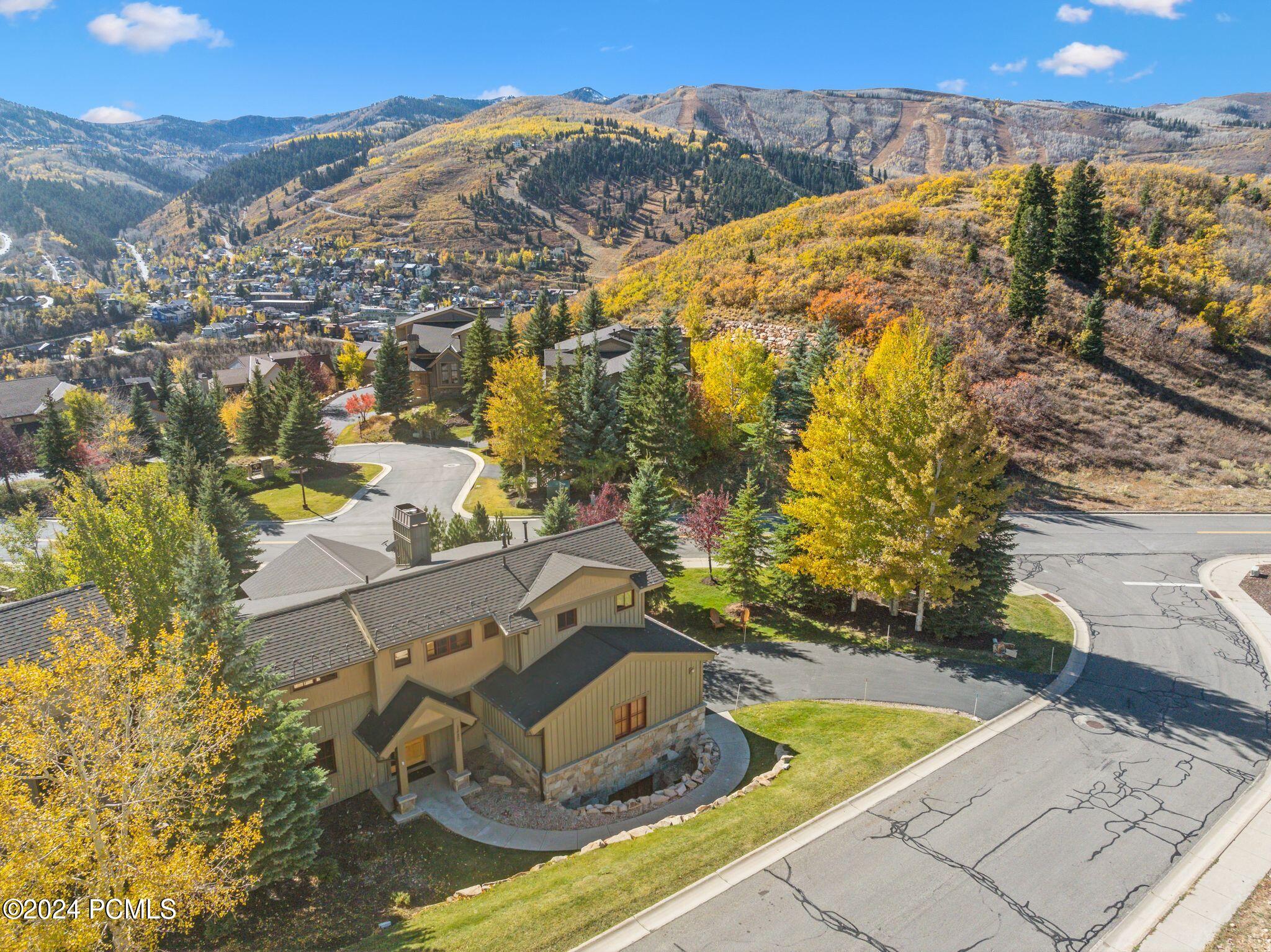 Park City, Utah 84060, United States, 6 Bedrooms Bedrooms, ,6 BathroomsBathrooms,Residential,Pending,36471