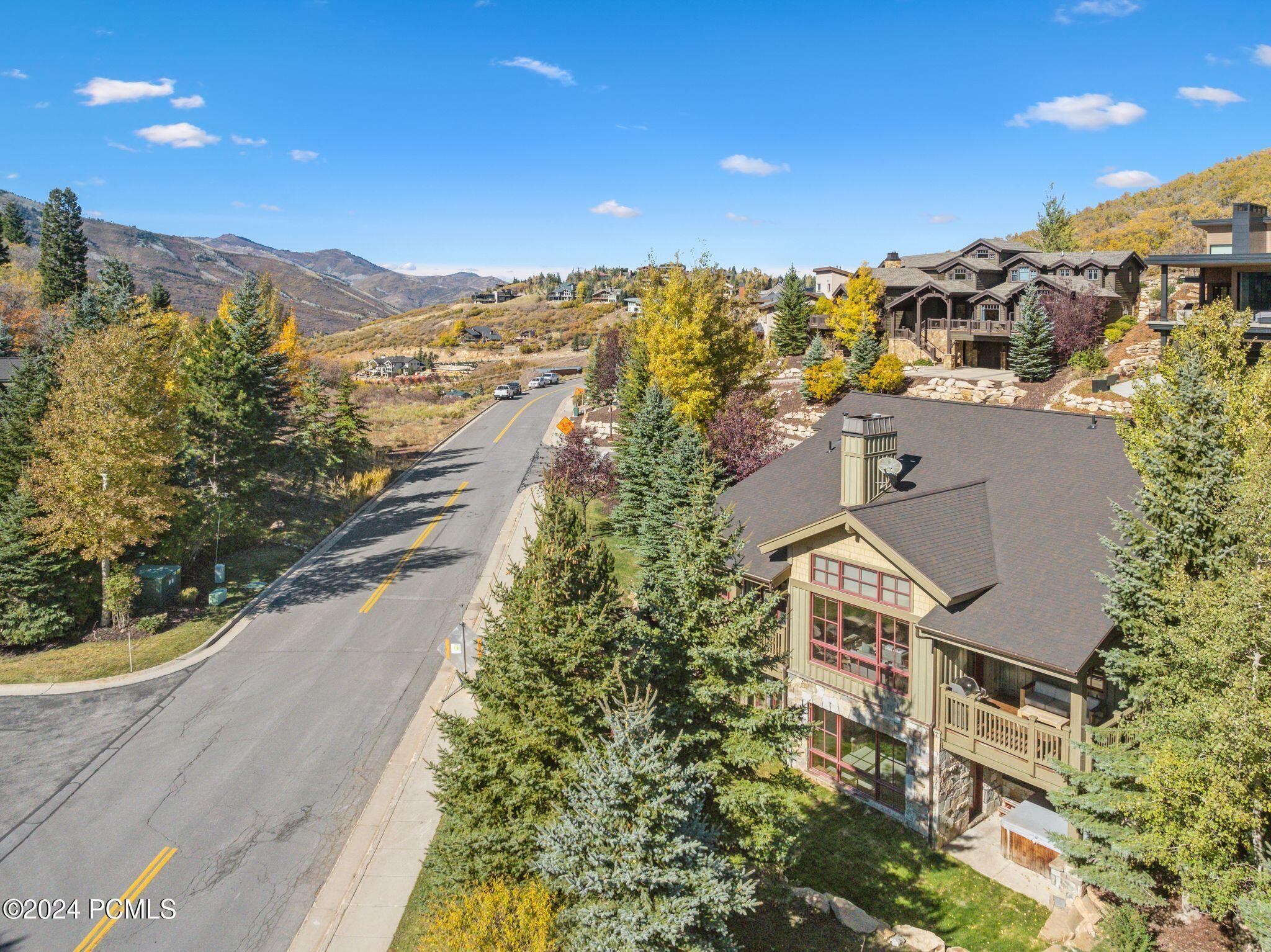 Park City, Utah 84060, United States, 6 Bedrooms Bedrooms, ,6 BathroomsBathrooms,Residential,Pending,36471