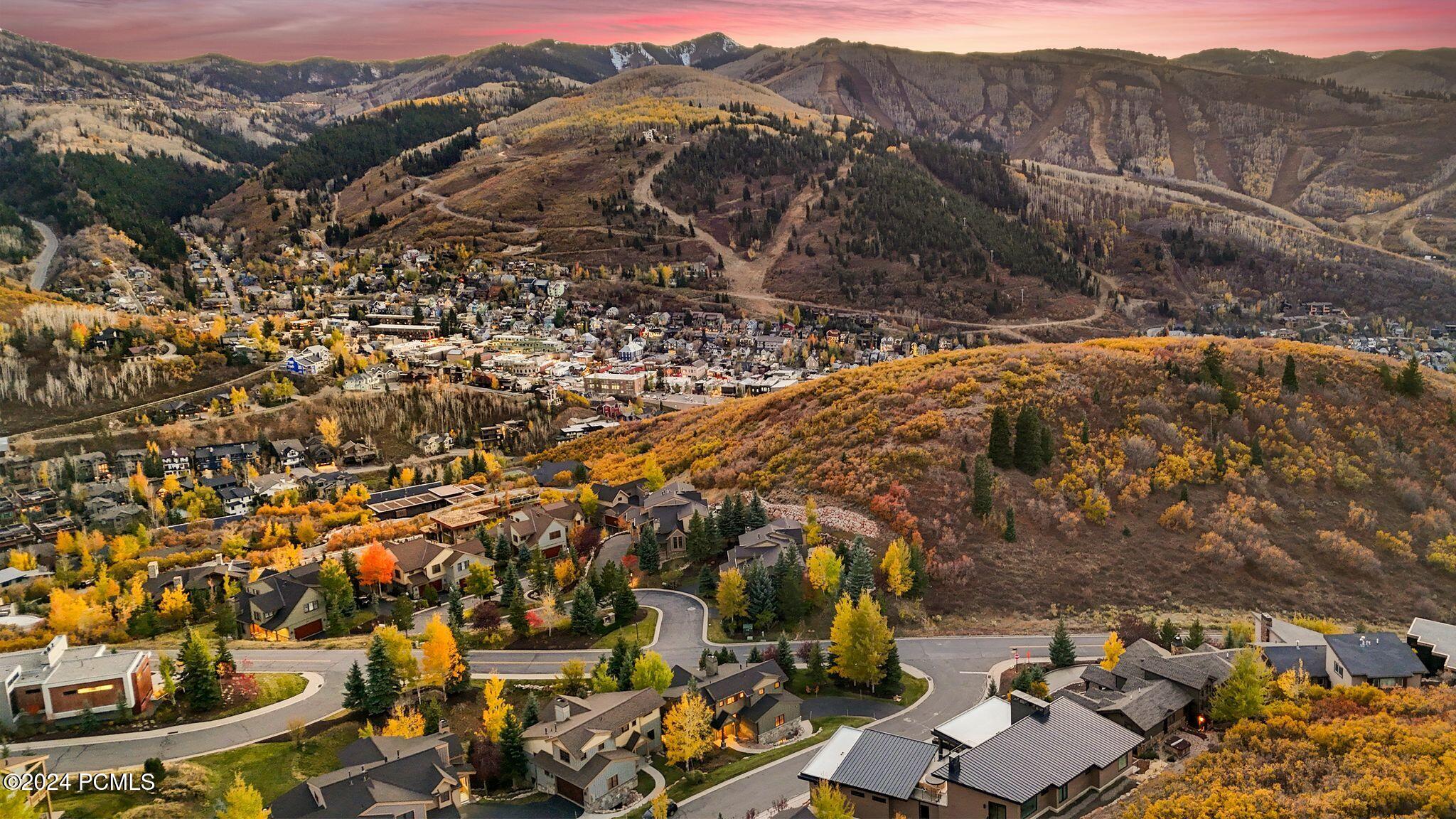 Park City, Utah 84060, United States, 6 Bedrooms Bedrooms, ,6 BathroomsBathrooms,Residential,Pending,36471