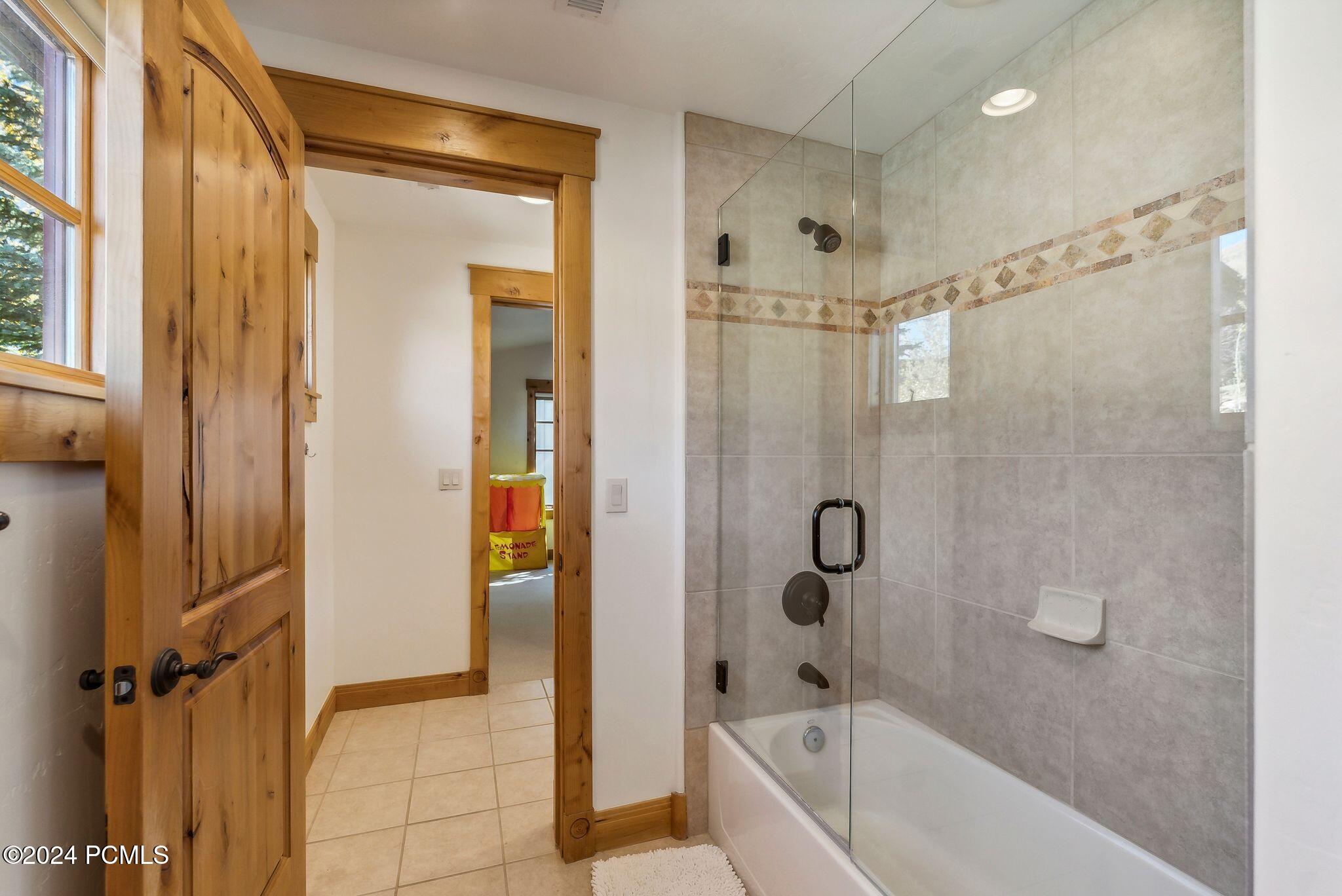 Park City, Utah 84060, United States, 6 Bedrooms Bedrooms, ,6 BathroomsBathrooms,Residential,Pending,36471