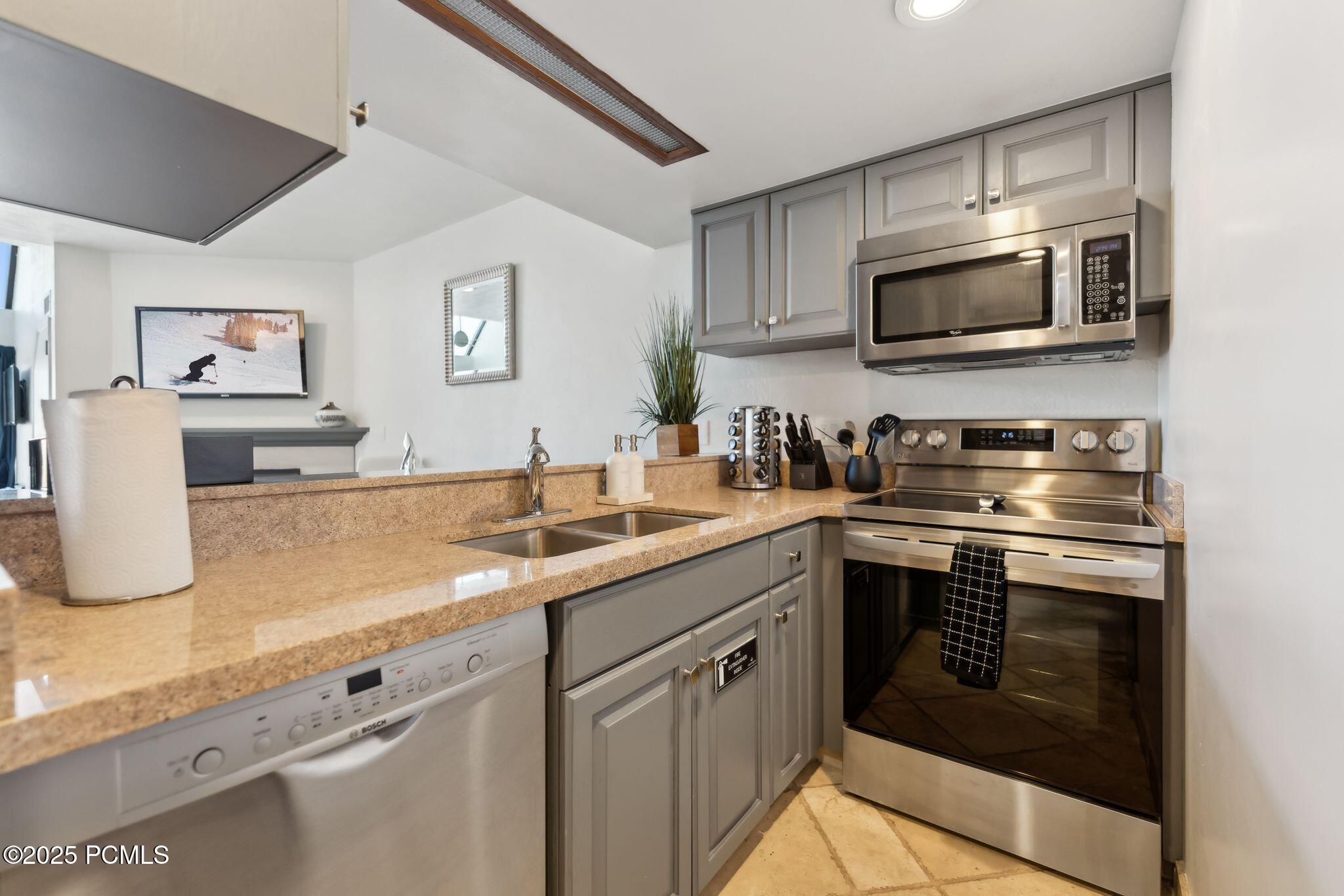 1415 Lowell Avenue #166, Park City, Utah image 9