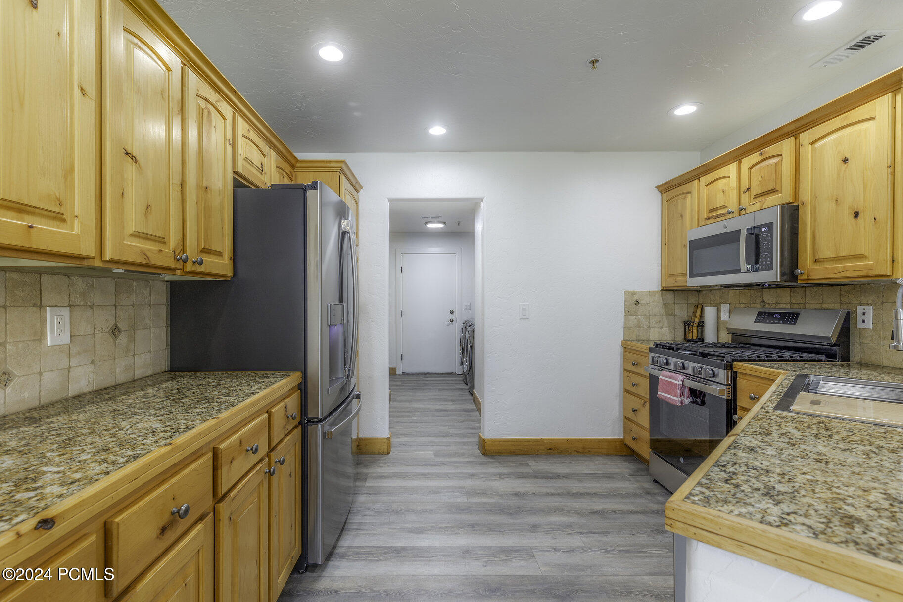 1746 W Redstone Avenue #APT G, Park City, Utah image 13