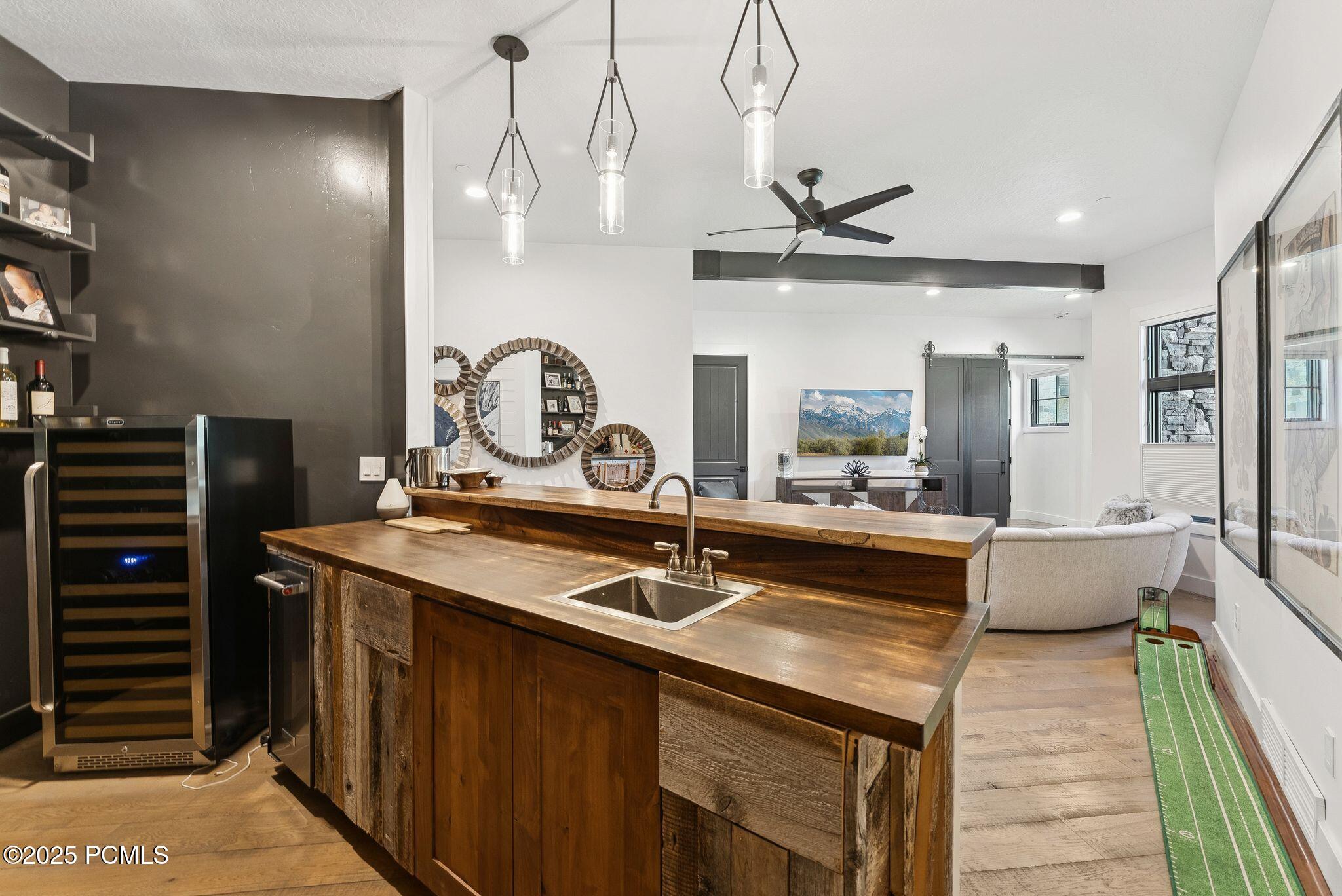 Park City, Utah 84098, United States, 5 Bedrooms Bedrooms, ,4 BathroomsBathrooms,Residential,Active,174358