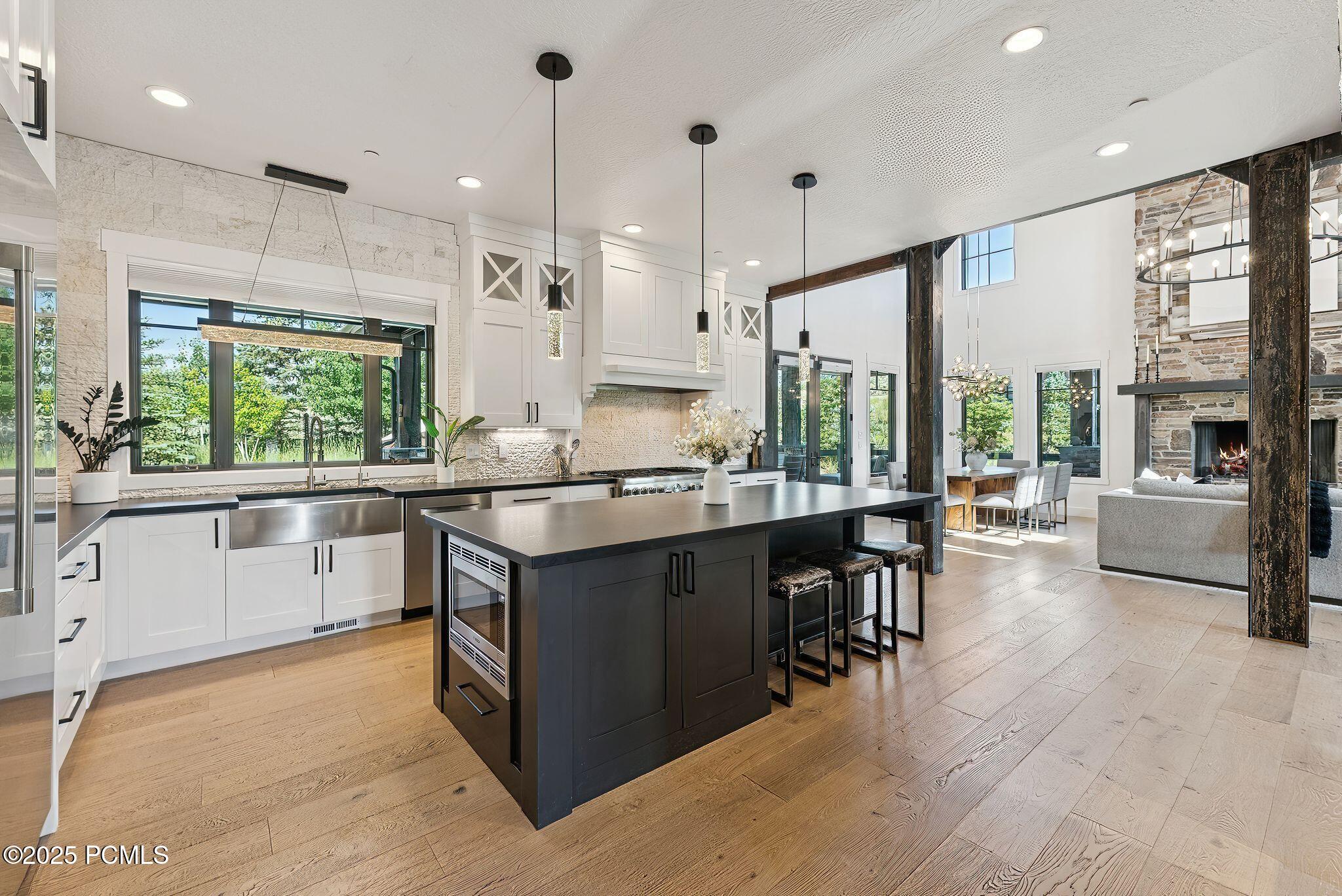 Park City, Utah 84098, United States, 5 Bedrooms Bedrooms, ,4 BathroomsBathrooms,Residential,Active,174358