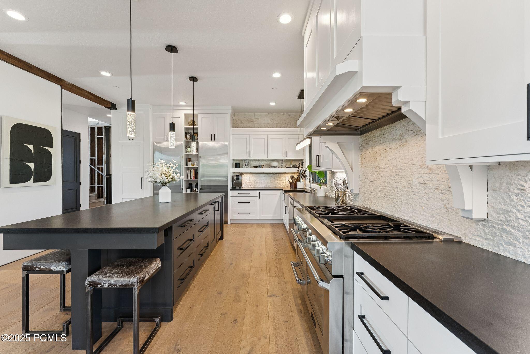 Park City, Utah 84098, United States, 5 Bedrooms Bedrooms, ,4 BathroomsBathrooms,Residential,Active,174358