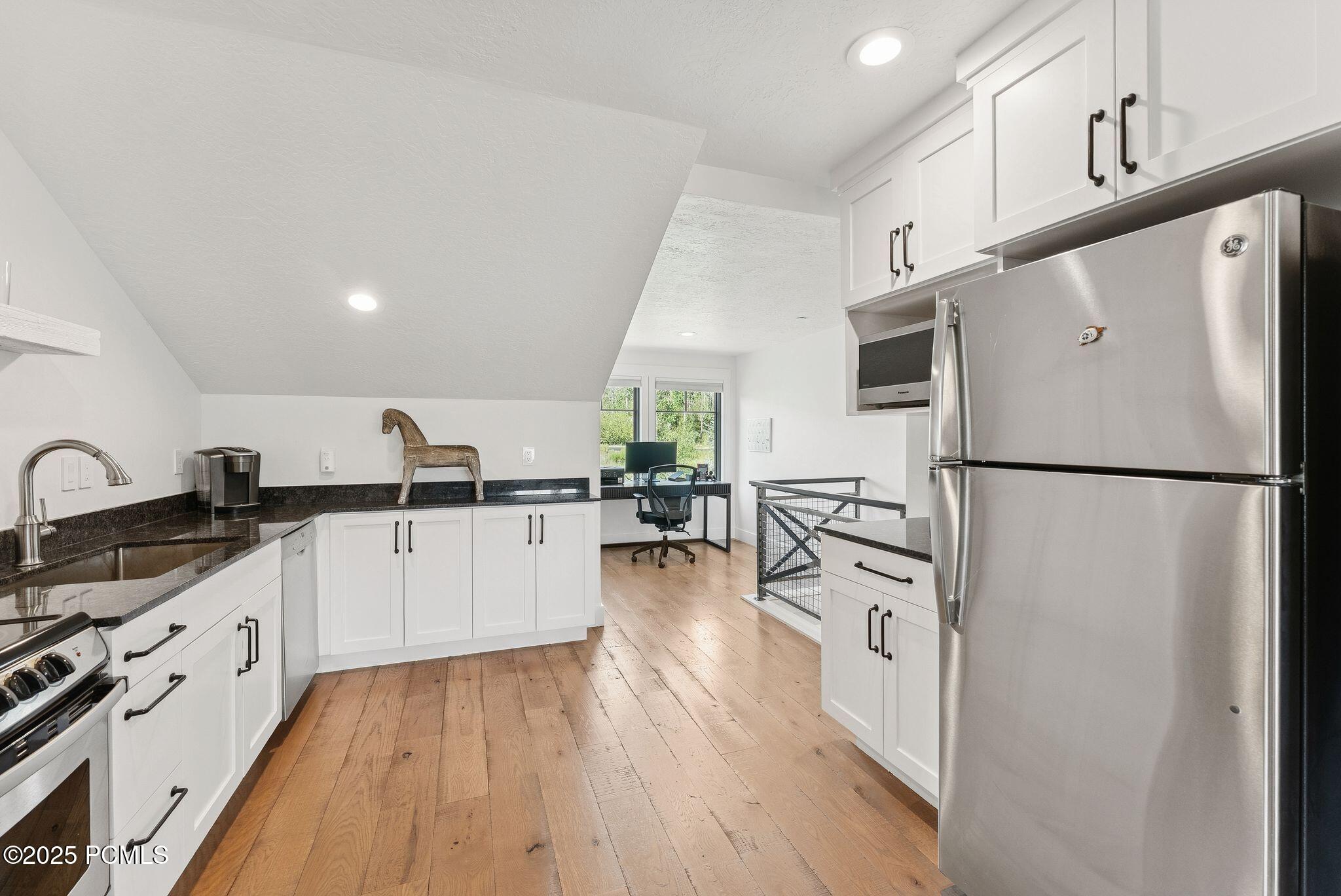 Park City, Utah 84098, United States, 5 Bedrooms Bedrooms, ,4 BathroomsBathrooms,Residential,Active,174358