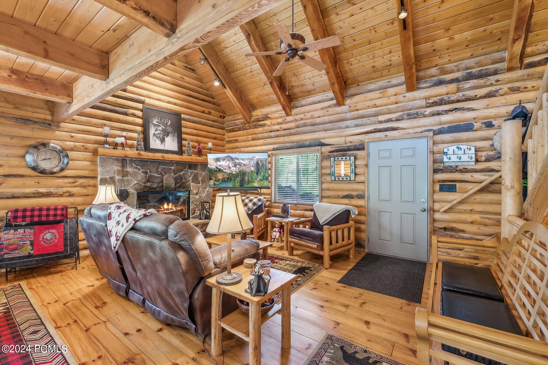 Heber City, Utah 84032, United States, 3 Bedrooms Bedrooms, ,3 BathroomsBathrooms,Residential,Pending,54752