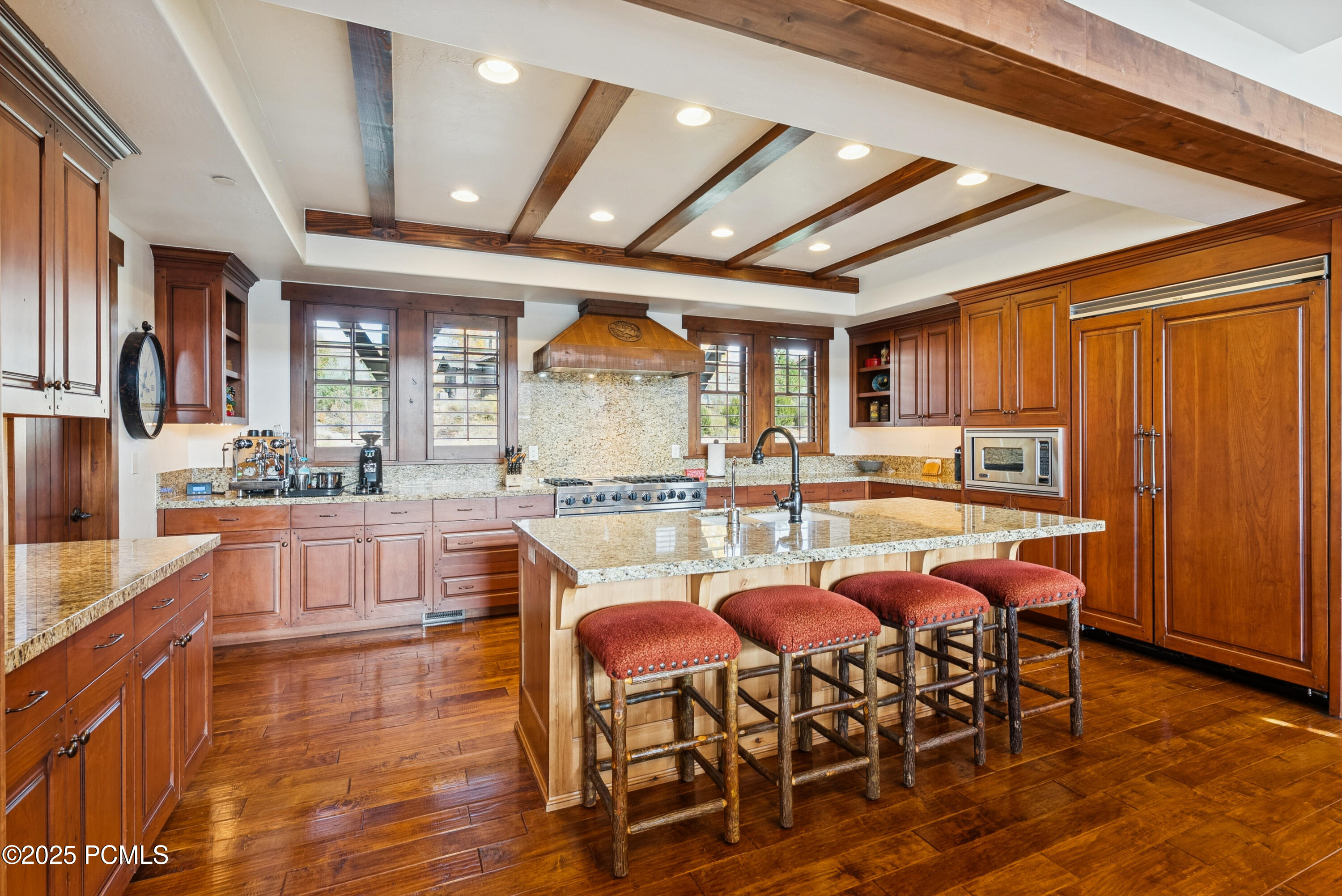 Kamas, Utah 84036, United States, 7 Bedrooms Bedrooms, ,8 BathroomsBathrooms,Residential,Active,231738