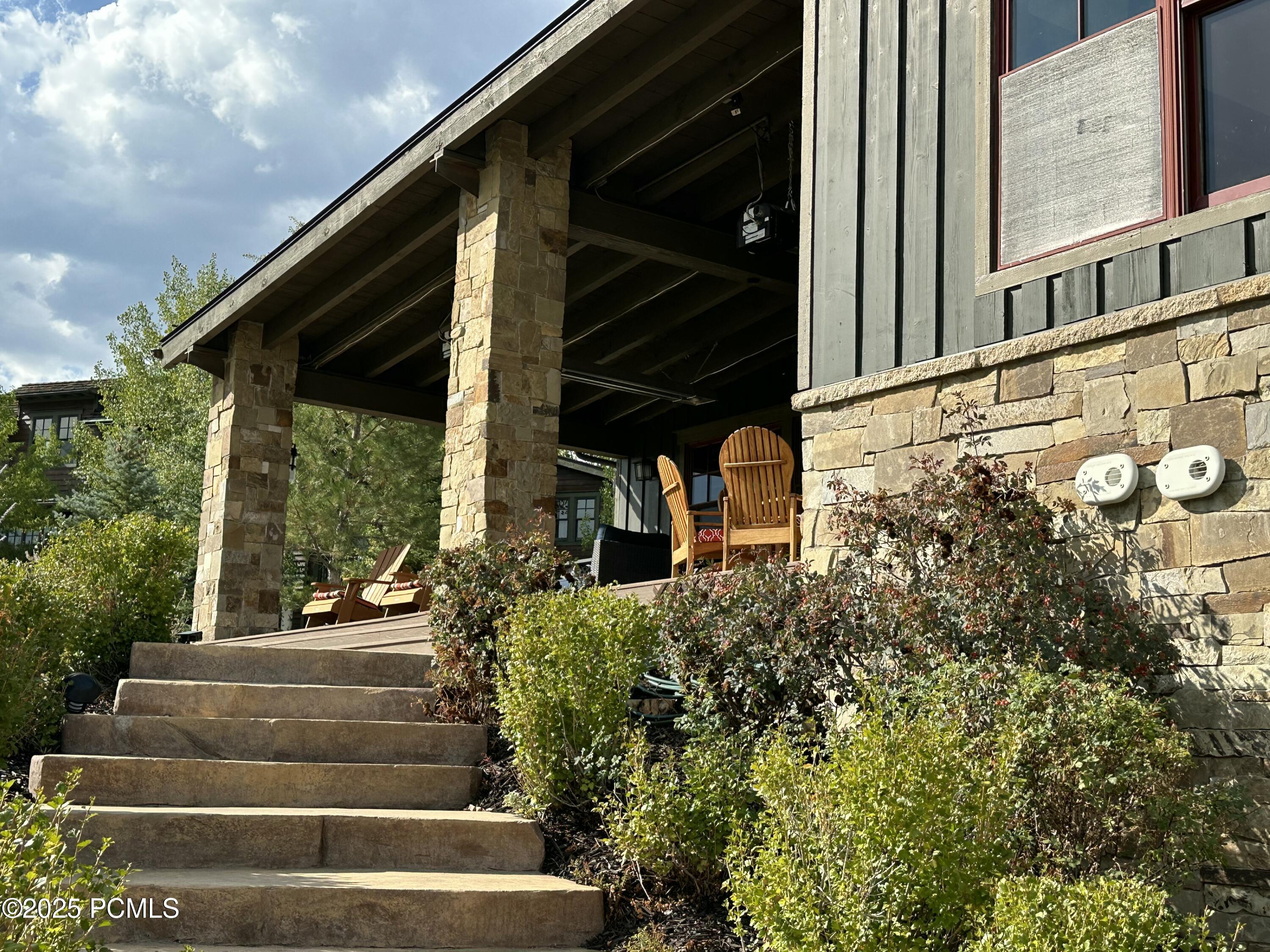 Kamas, Utah 84036, United States, 7 Bedrooms Bedrooms, ,8 BathroomsBathrooms,Residential,Active,231738