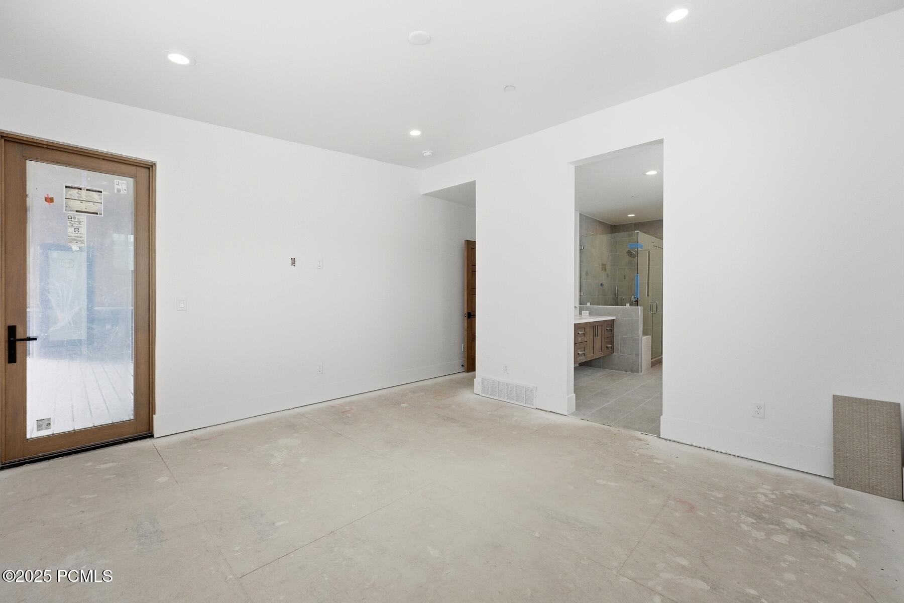 Park City, Utah 84098, United States, 4 Bedrooms Bedrooms, ,4 BathroomsBathrooms,Residential,Active,36338