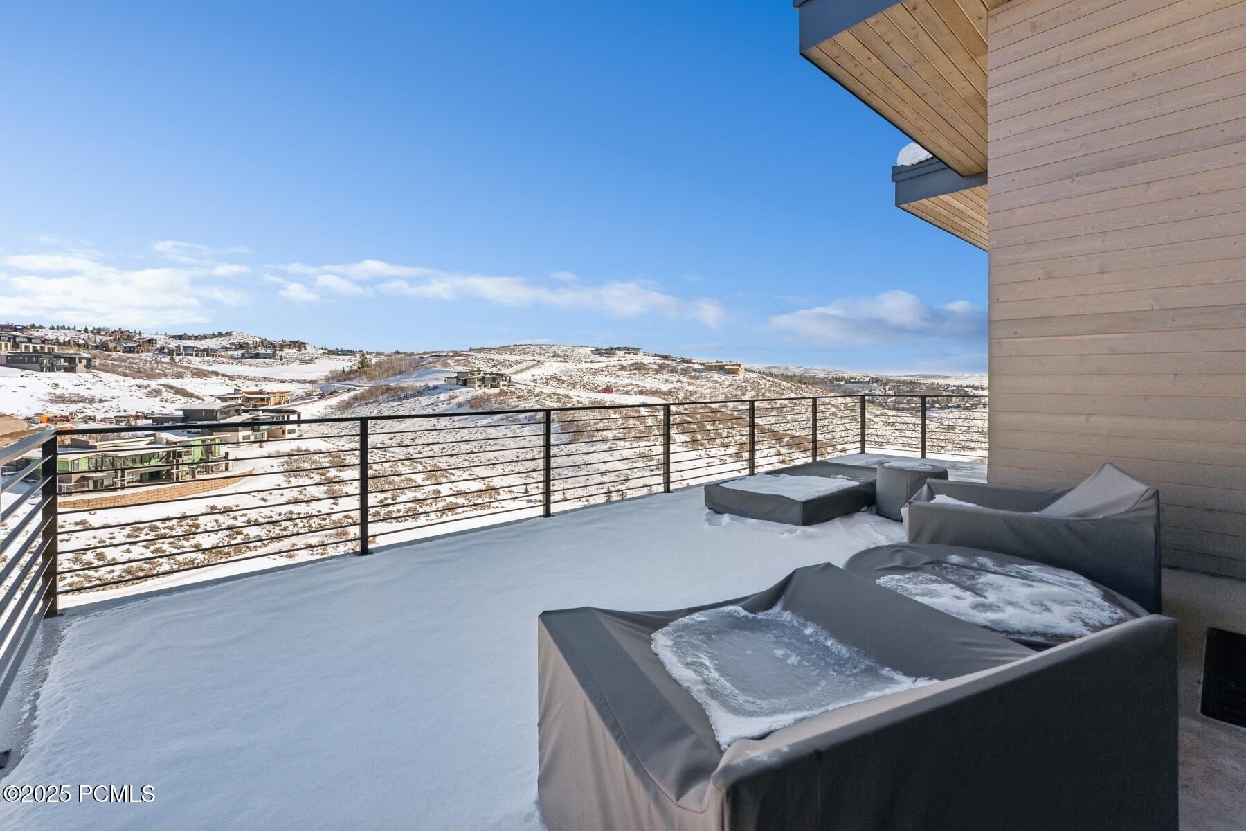 Park City, Utah 84098, United States, 6 Bedrooms Bedrooms, ,9 BathroomsBathrooms,Residential,Pending,87495