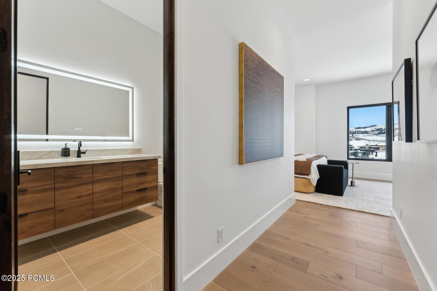 Park City, Utah 84098, United States, 6 Bedrooms Bedrooms, ,9 BathroomsBathrooms,Residential,Pending,87495