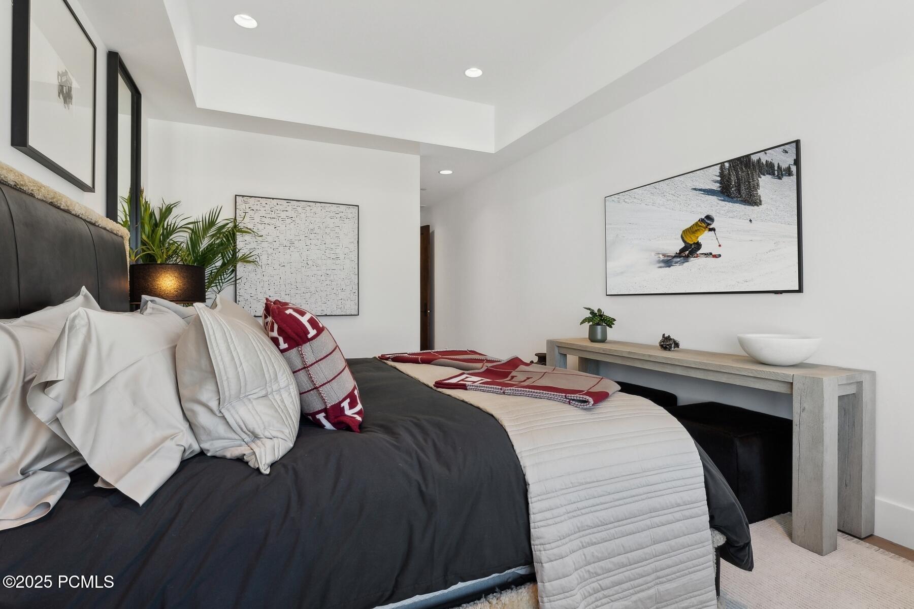 Park City, Utah 84098, United States, 6 Bedrooms Bedrooms, ,9 BathroomsBathrooms,Residential,Pending,87495