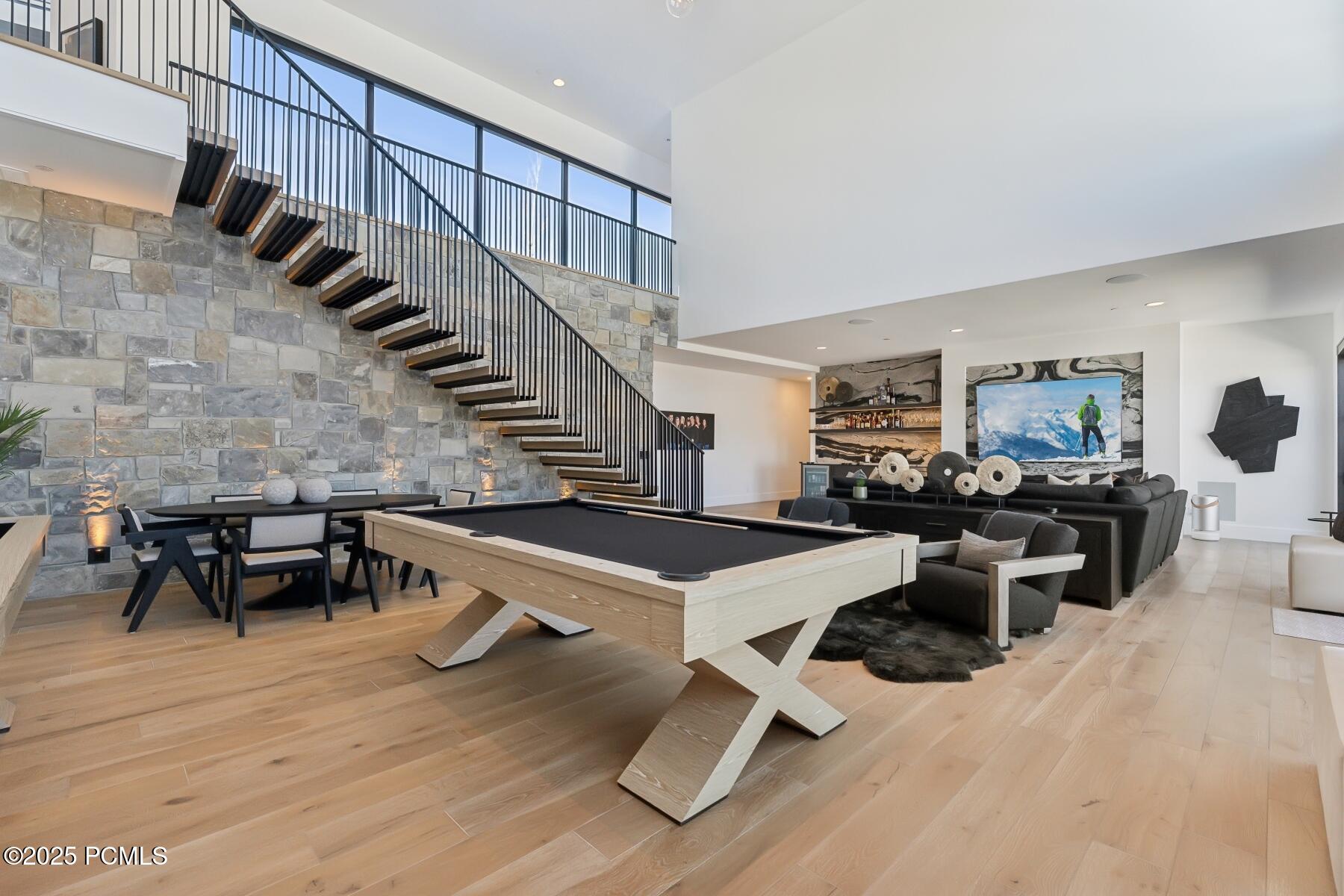 Park City, Utah 84098, United States, 6 Bedrooms Bedrooms, ,9 BathroomsBathrooms,Residential,Pending,87495