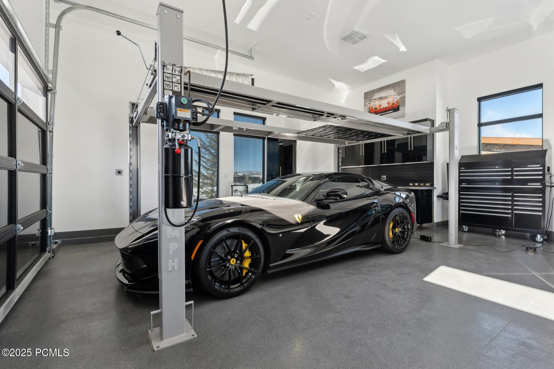 Park City, Utah 84098, United States, 6 Bedrooms Bedrooms, ,9 BathroomsBathrooms,Residential,Pending,87495