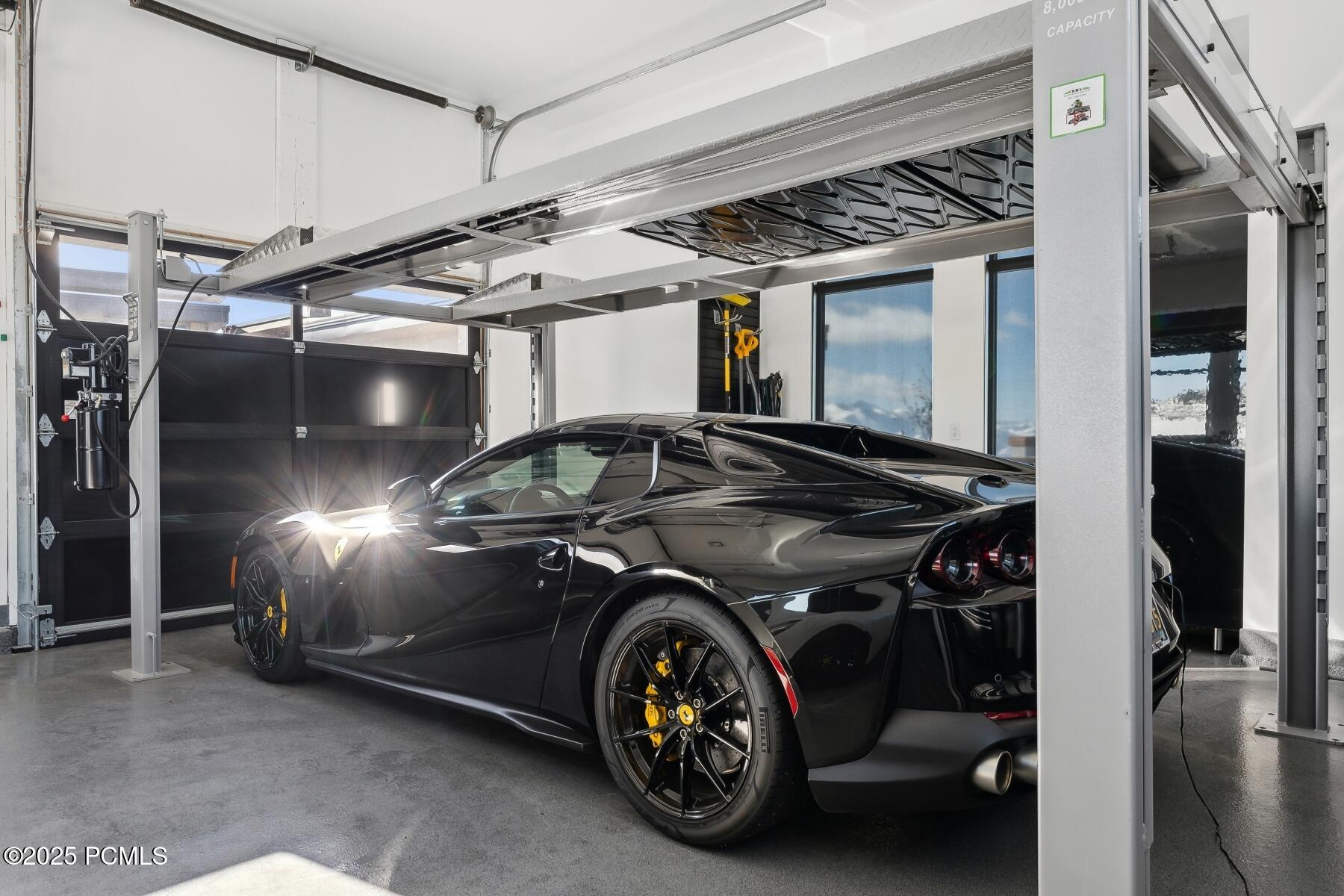 Park City, Utah 84098, United States, 6 Bedrooms Bedrooms, ,9 BathroomsBathrooms,Residential,Pending,87495