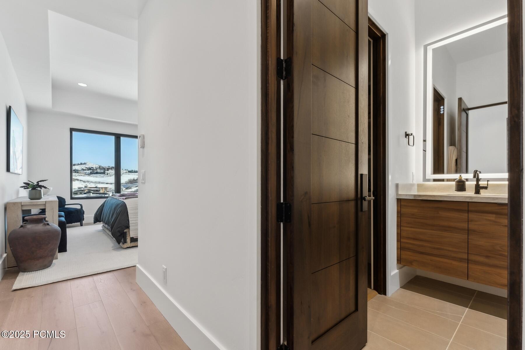 Park City, Utah 84098, United States, 6 Bedrooms Bedrooms, ,9 BathroomsBathrooms,Residential,Pending,87495