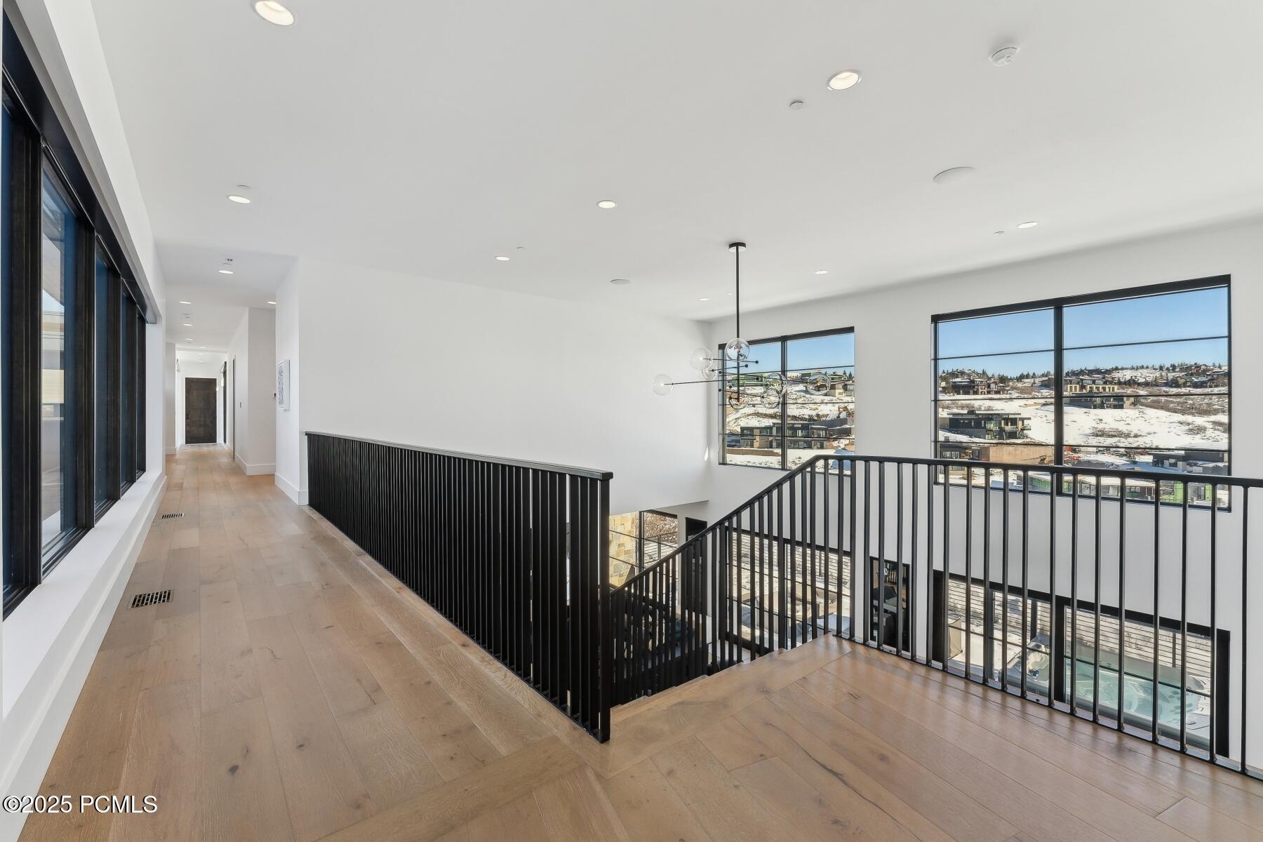 Park City, Utah 84098, United States, 6 Bedrooms Bedrooms, ,9 BathroomsBathrooms,Residential,Pending,87495