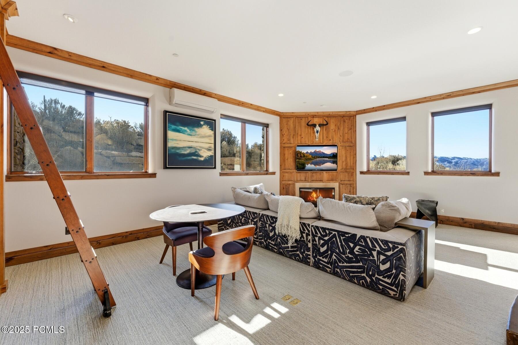 Park City, Utah 84098, United States, 5 Bedrooms Bedrooms, ,8 BathroomsBathrooms,Residential,Active,256546