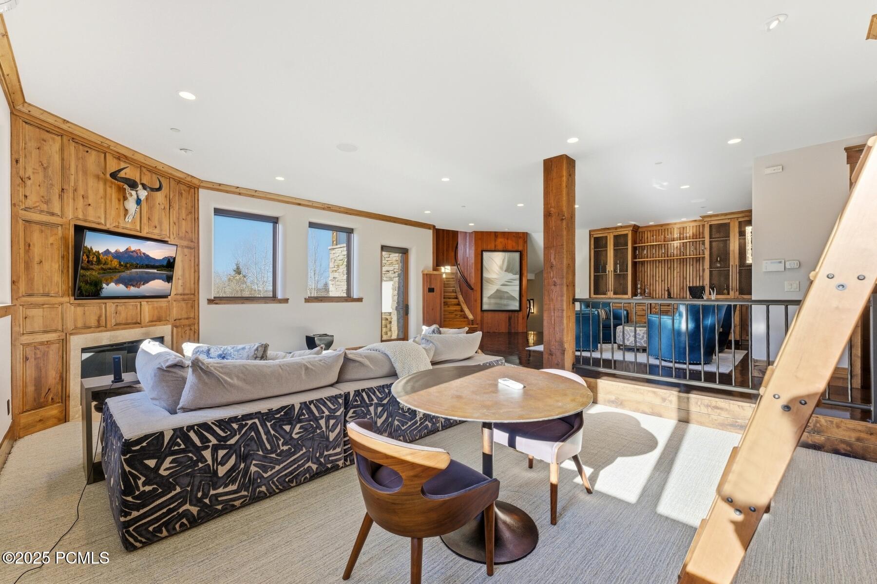 Park City, Utah 84098, United States, 5 Bedrooms Bedrooms, ,8 BathroomsBathrooms,Residential,Active,256546