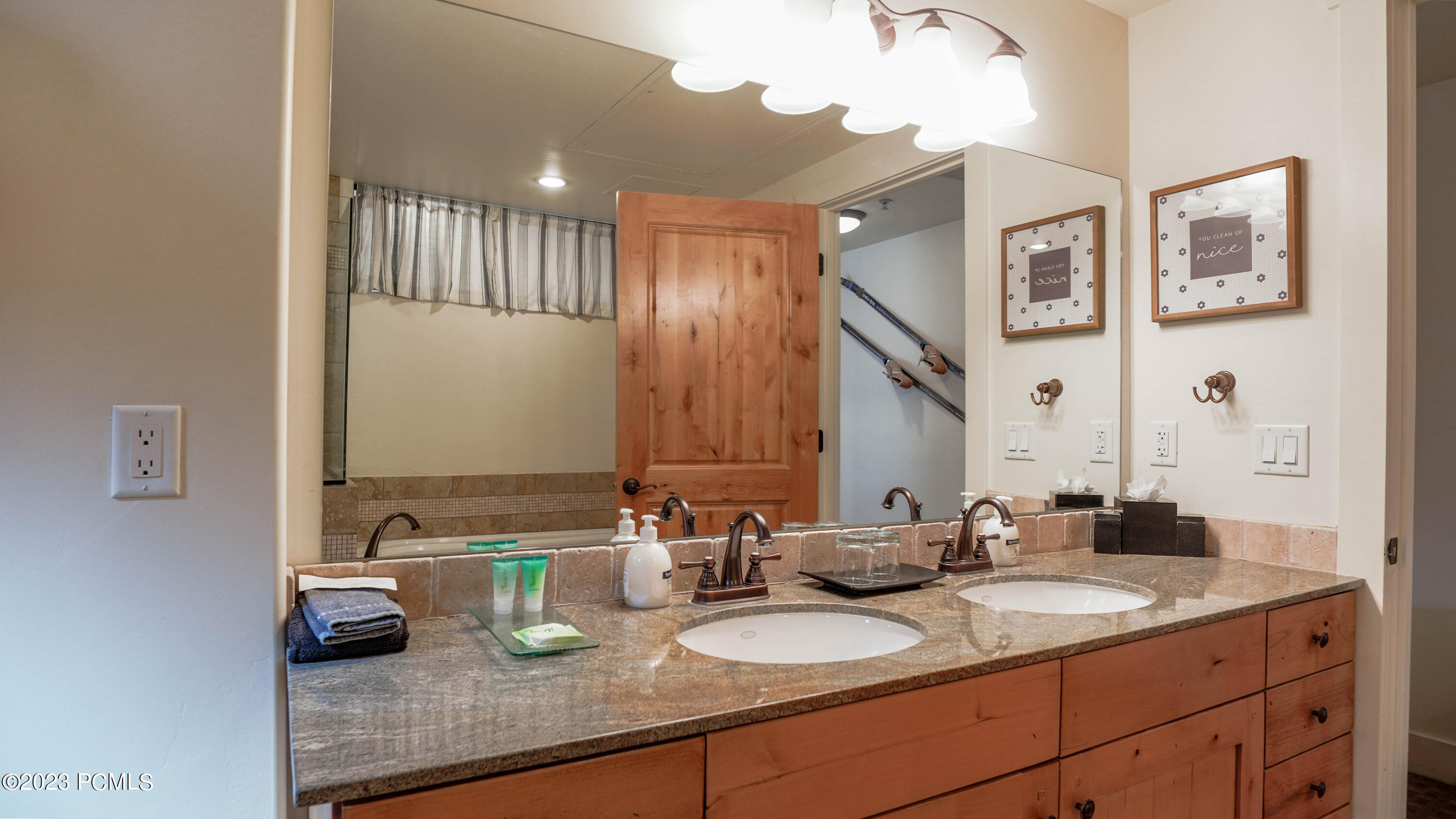 1456 Newpark Boulevard #213A/B, Park City, Utah image 24