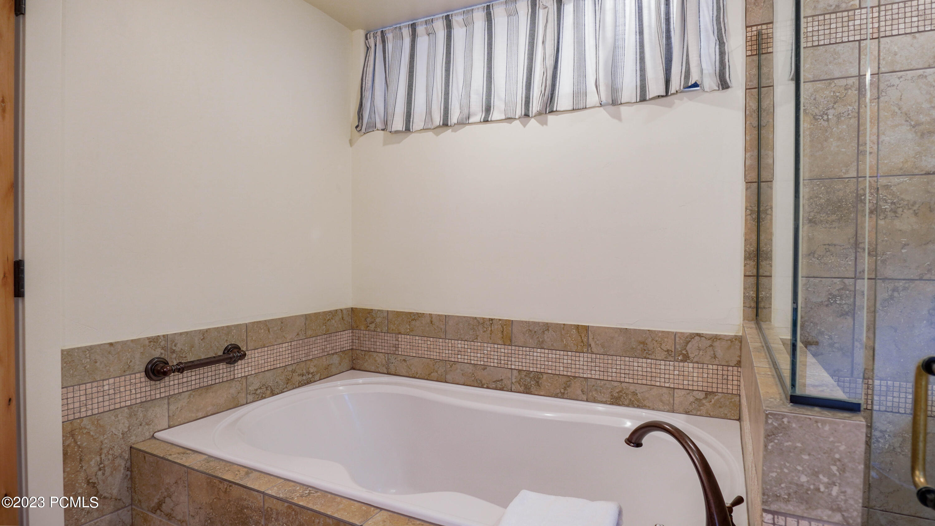 1456 Newpark Boulevard #213A/B, Park City, Utah image 26