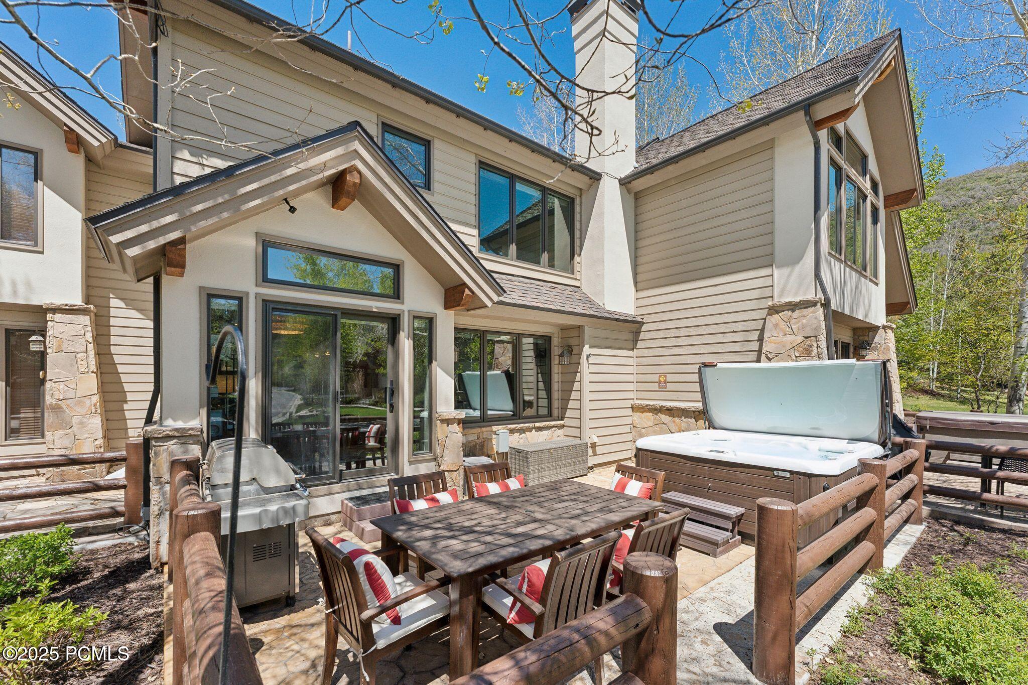 2464 Deer Lake Drive, Park City, Utah image 3