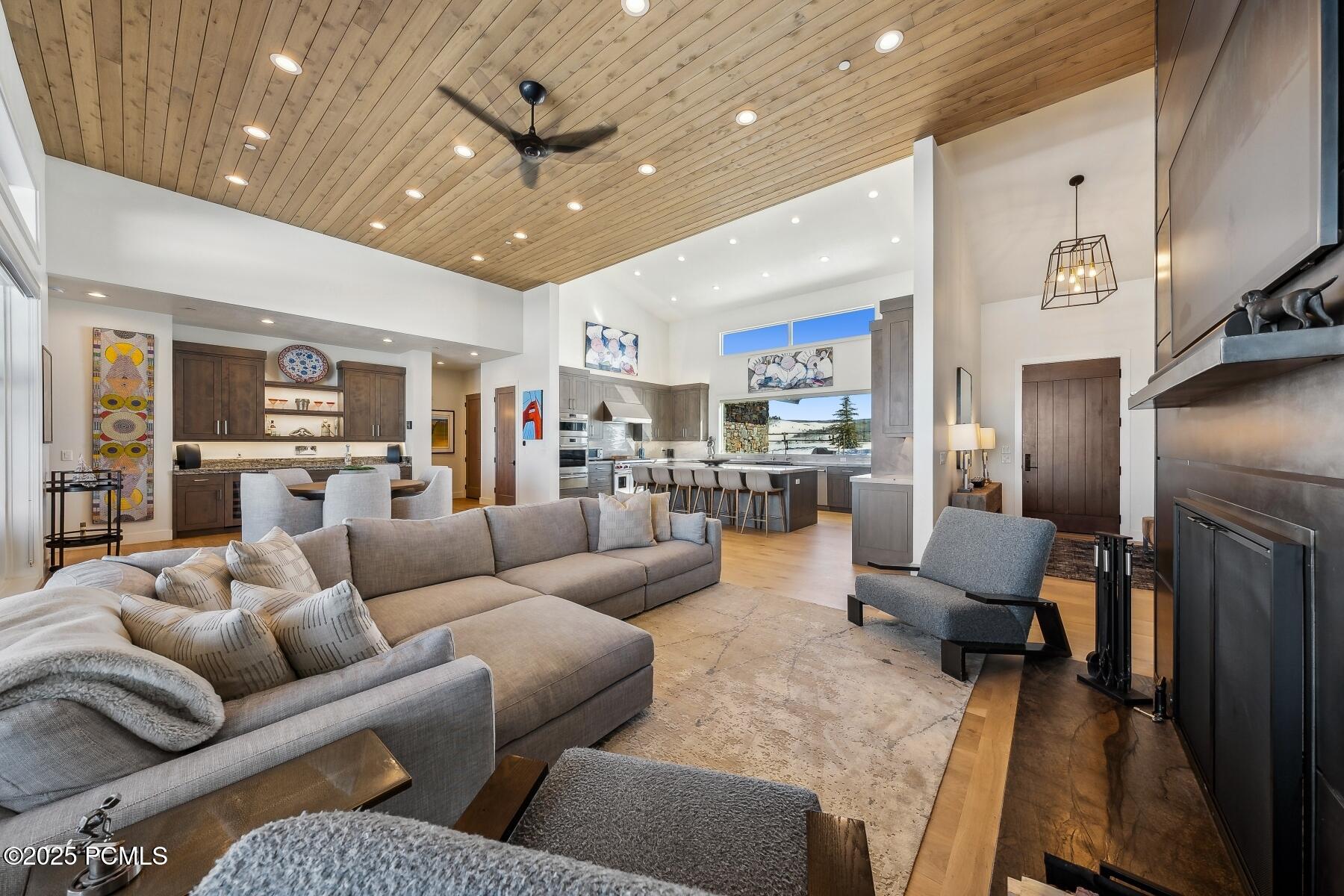 Kamas, Utah 84036, United States, 4 Bedrooms Bedrooms, ,4 BathroomsBathrooms,Residential,Active,83270