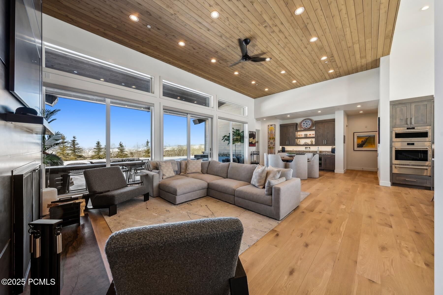 Kamas, Utah 84036, United States, 4 Bedrooms Bedrooms, ,4 BathroomsBathrooms,Residential,Active,83270