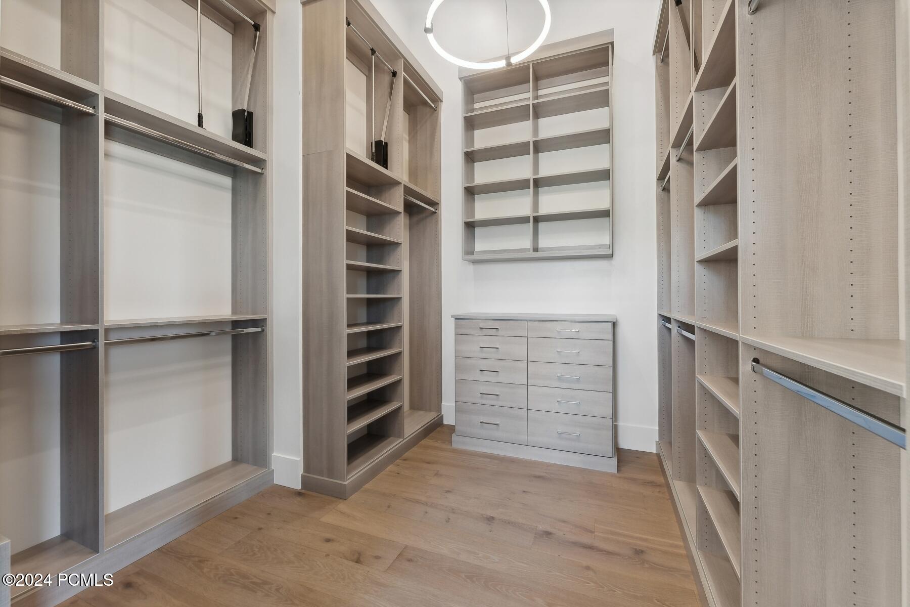 Kamas, Utah 84036, United States, 5 Bedrooms Bedrooms, ,6 BathroomsBathrooms,Residential,Active,42026