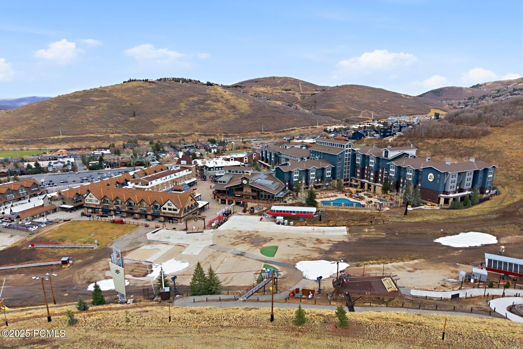 Park City, Utah 84060, United States, 1 Bedroom Bedrooms, ,2 BathroomsBathrooms,Residential,Active,245810